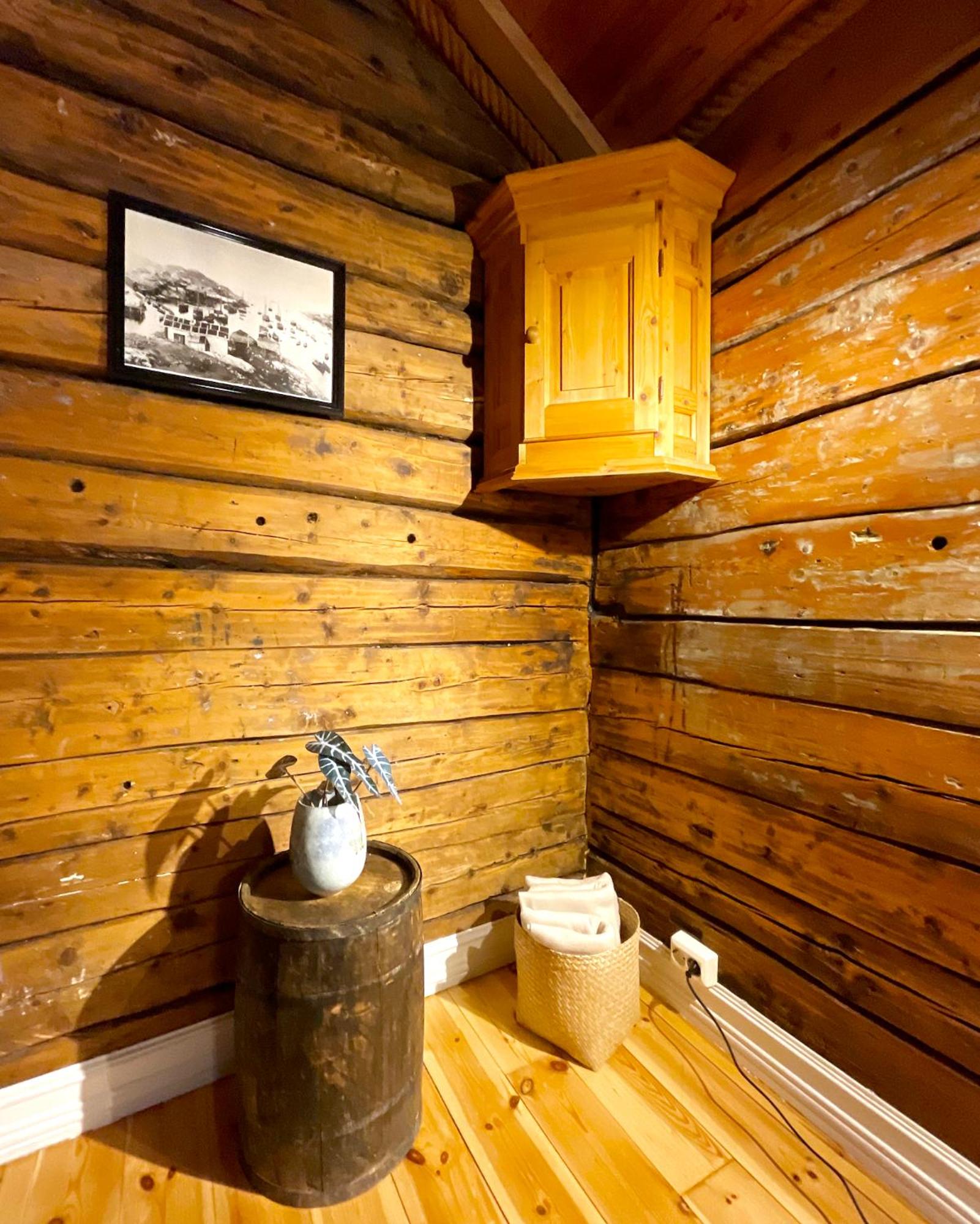 The blacksmith's place - Cozy Rorbu in Lofoten view 5