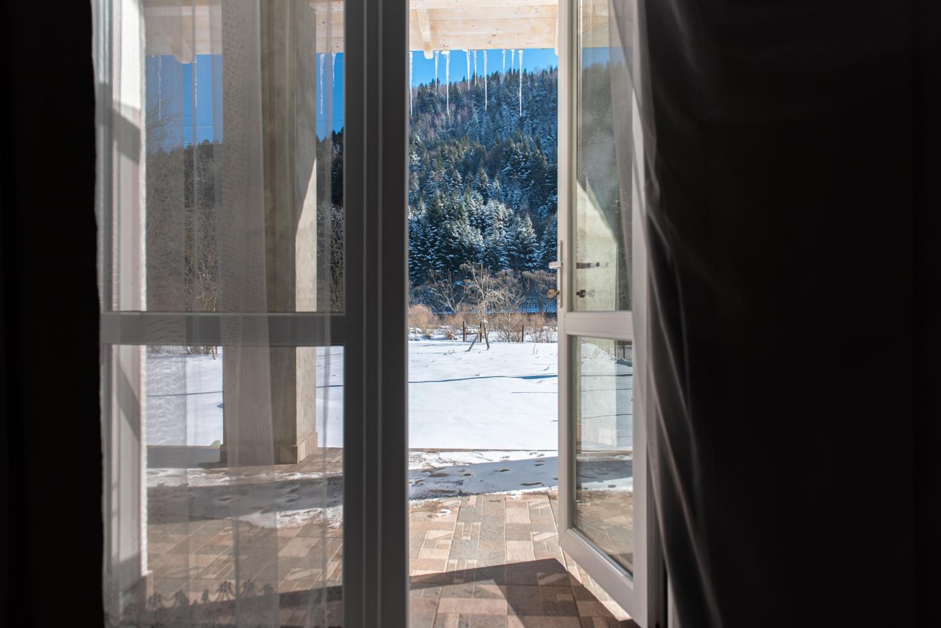 Zarinok House view 3