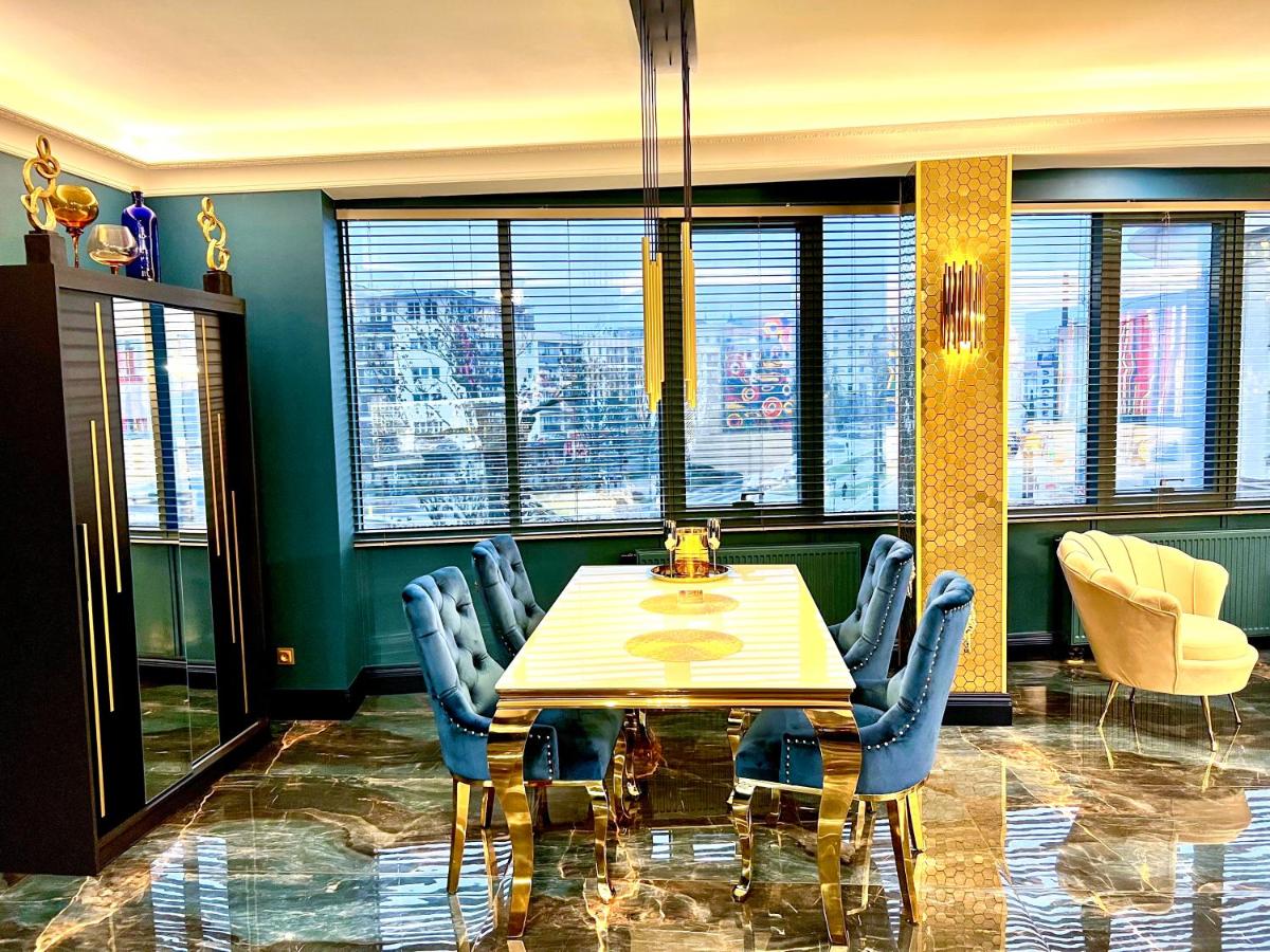 Golden Apartments Centrum view 3