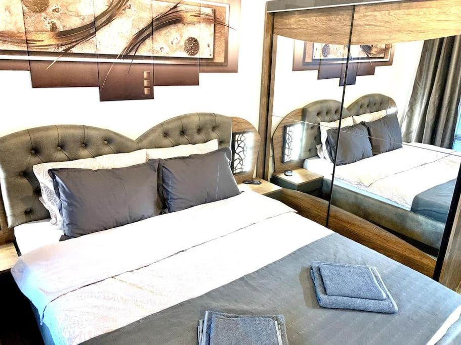 Asitad DeLuxe Apartments