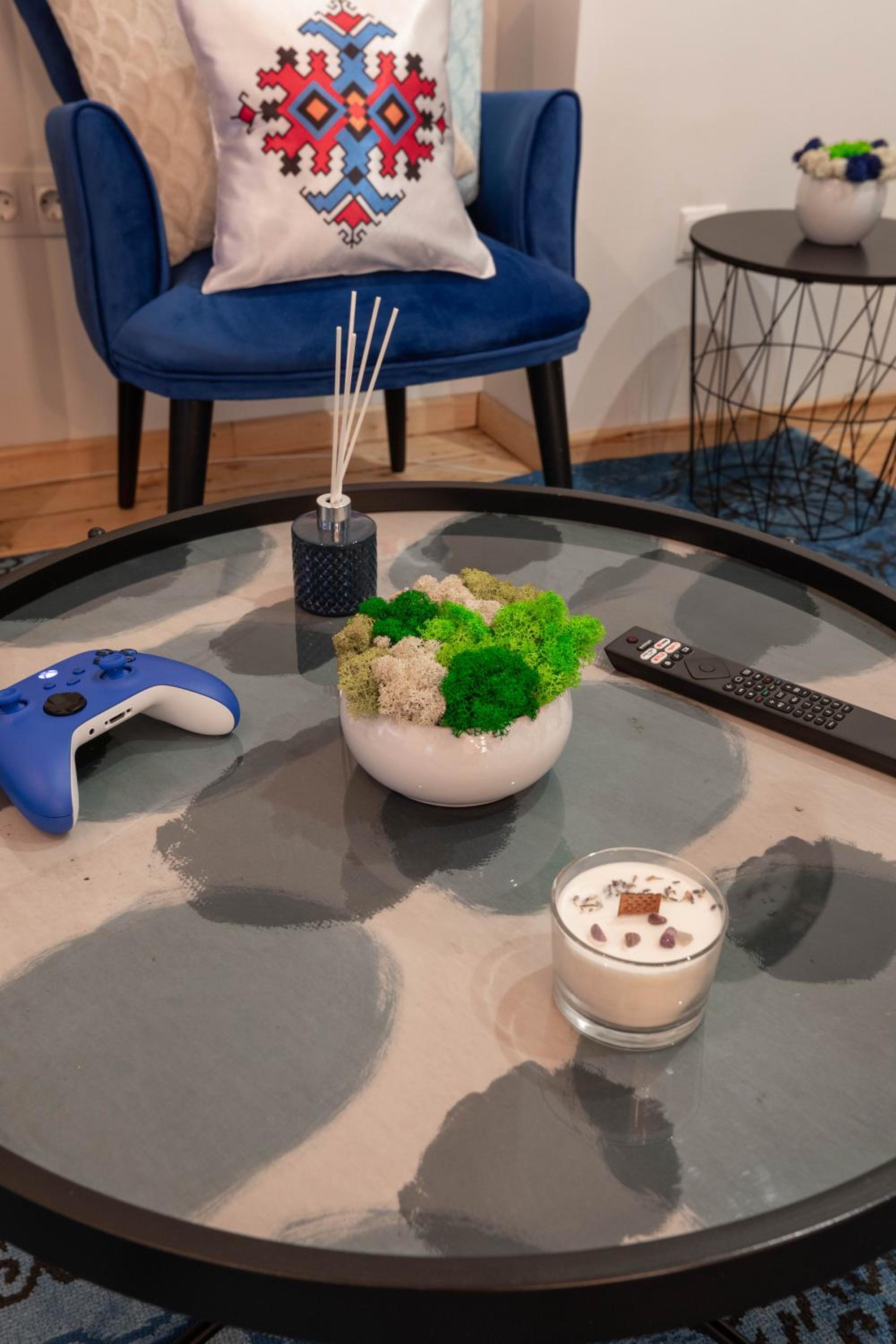 Vintage bohemian Paradise with Xbox Series X for BIG groups