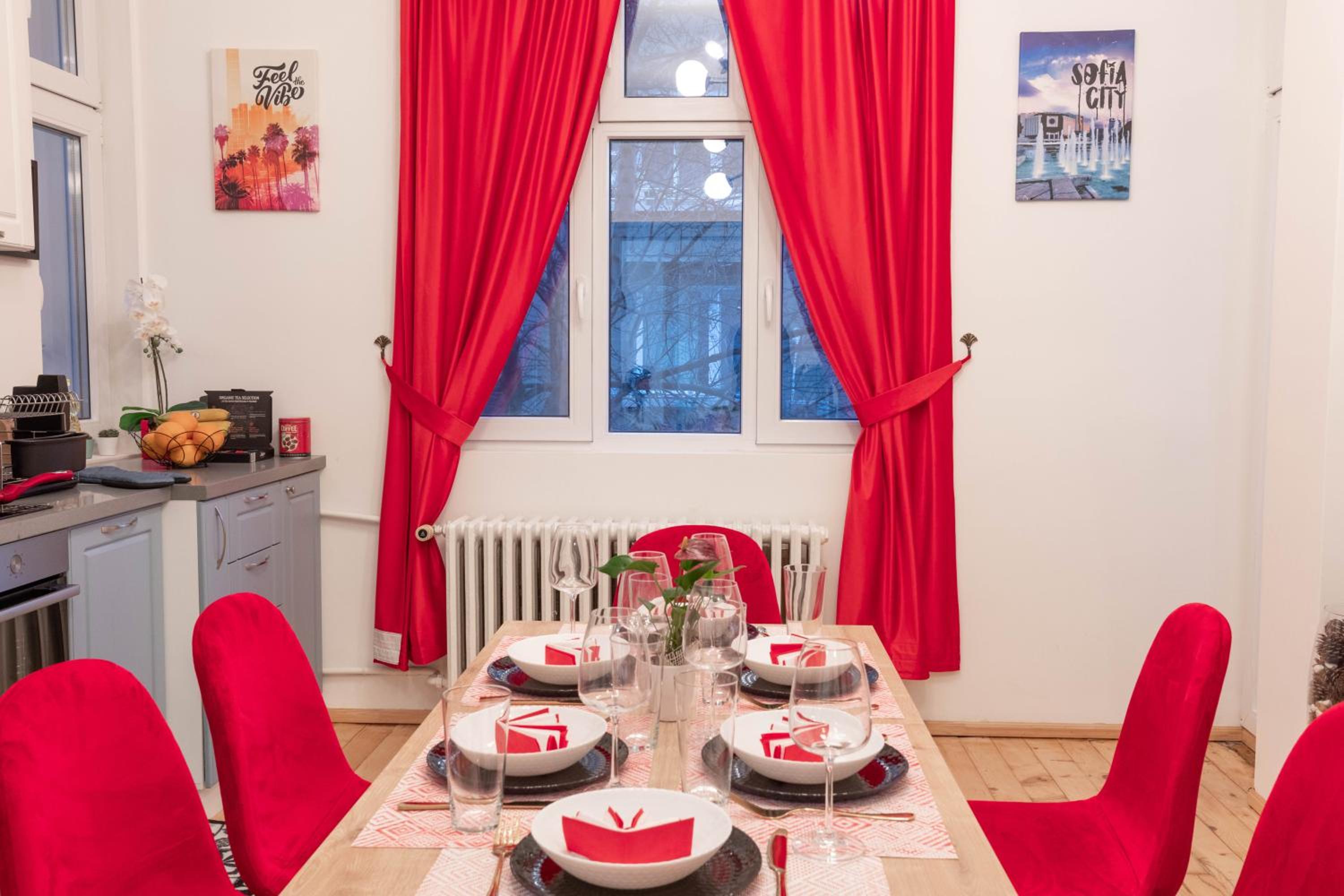 Vintage bohemian Paradise with Xbox Series X for BIG groups