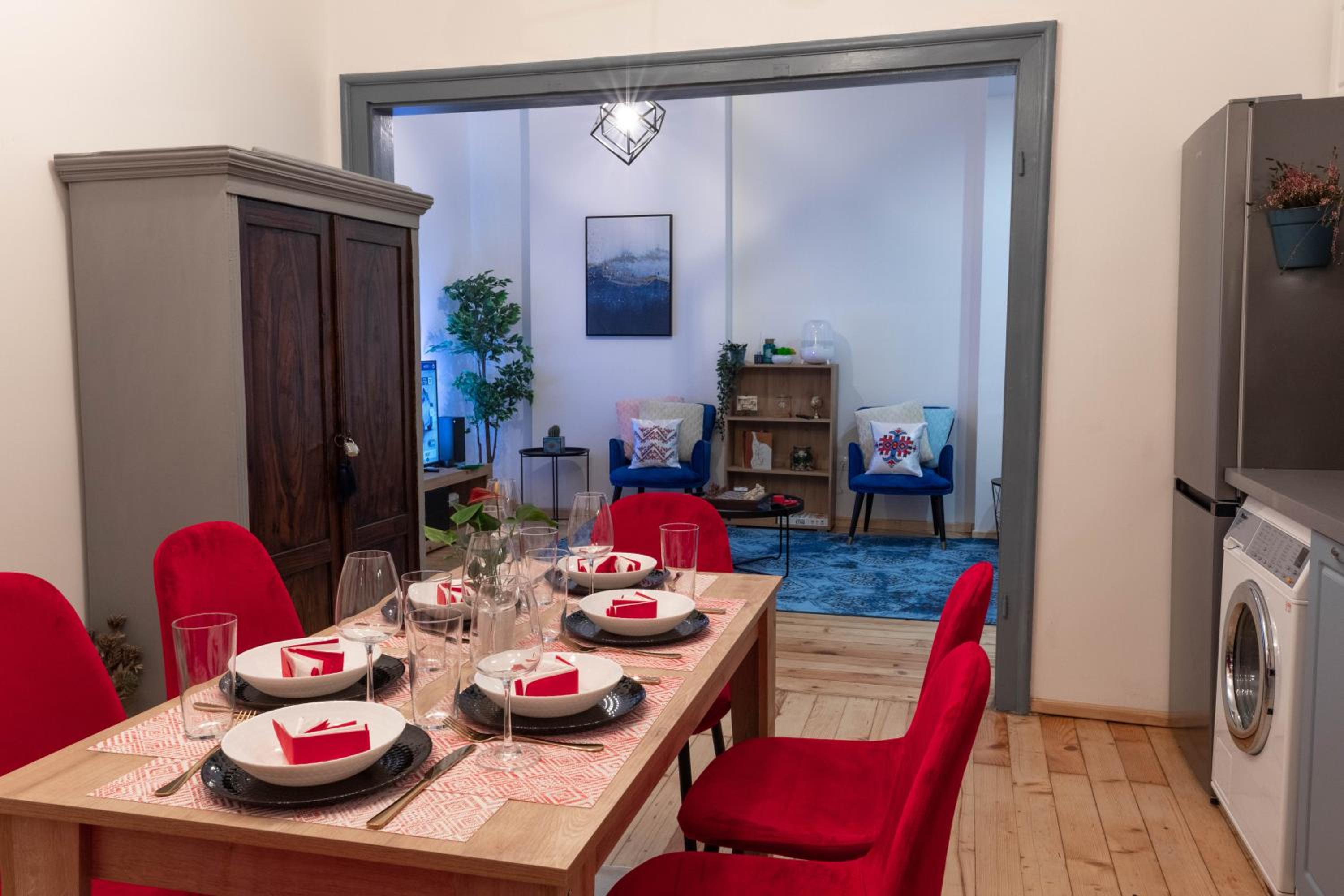 Vintage bohemian Paradise with Xbox Series X for BIG groups
