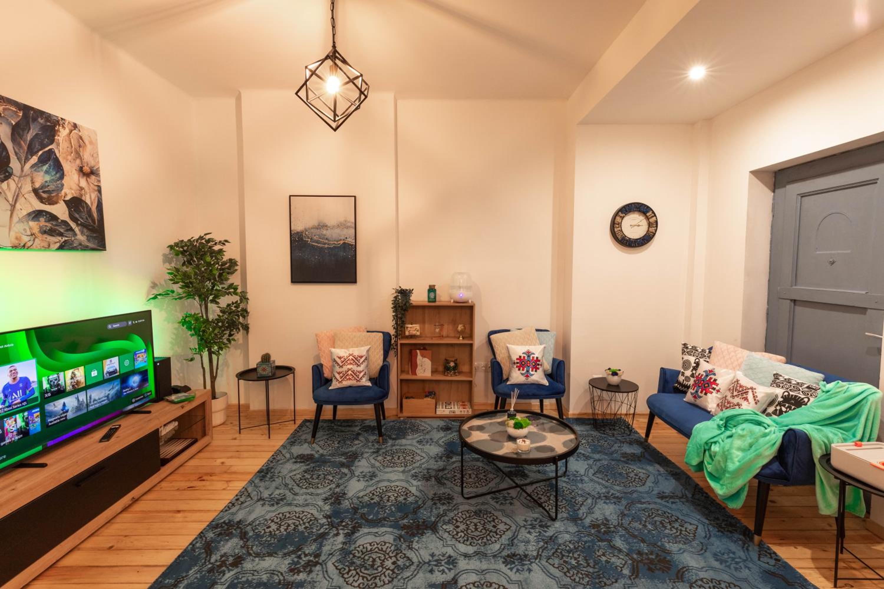 Vintage bohemian Paradise with Xbox Series X for BIG groups