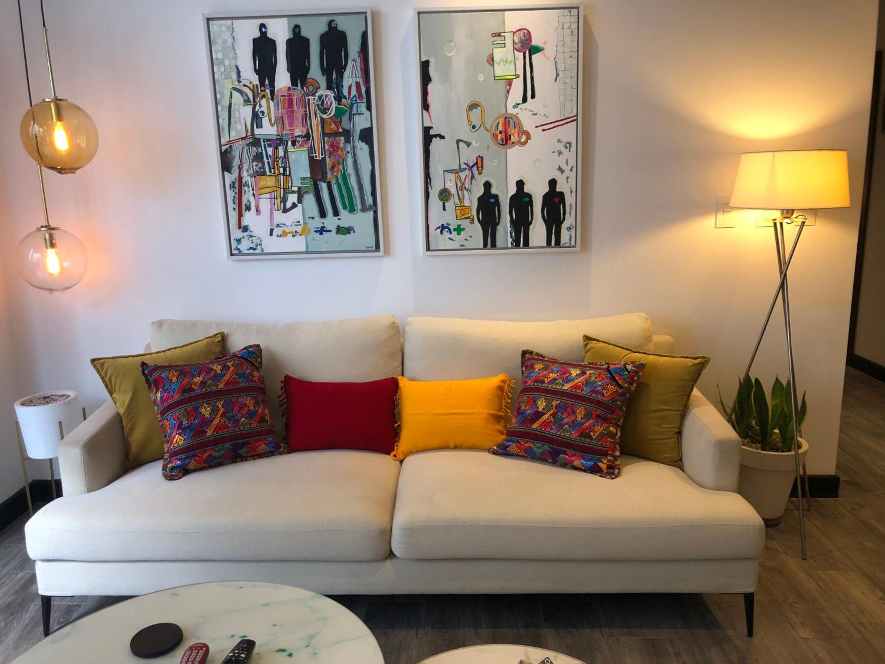 L1B 202 - Boutique apartamento en Cayalá para 4 huéspedes view 2