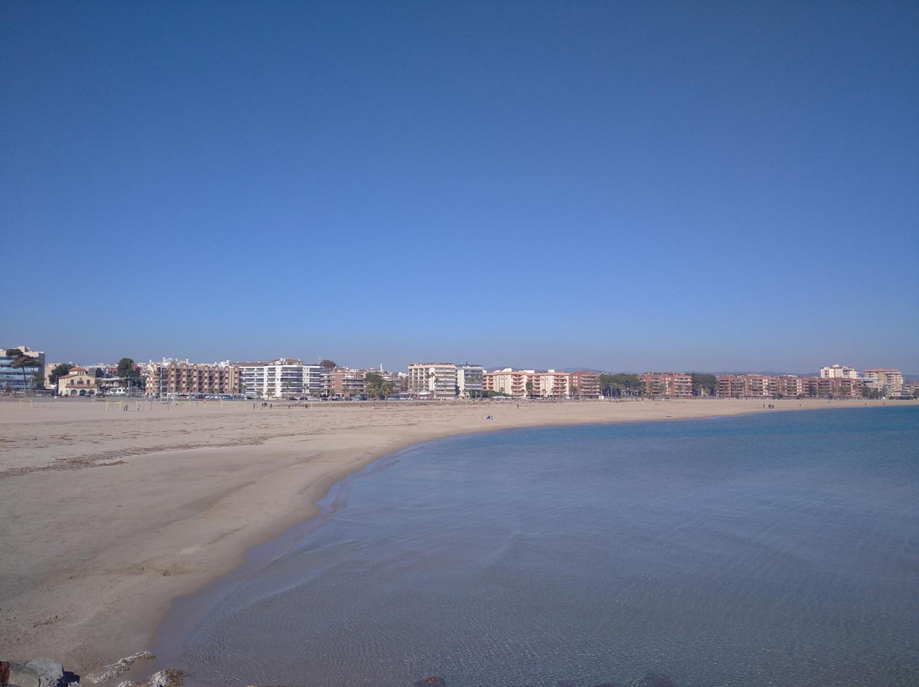 Fantástica casa con piscina y playa ,Torredembarra-Tarragona