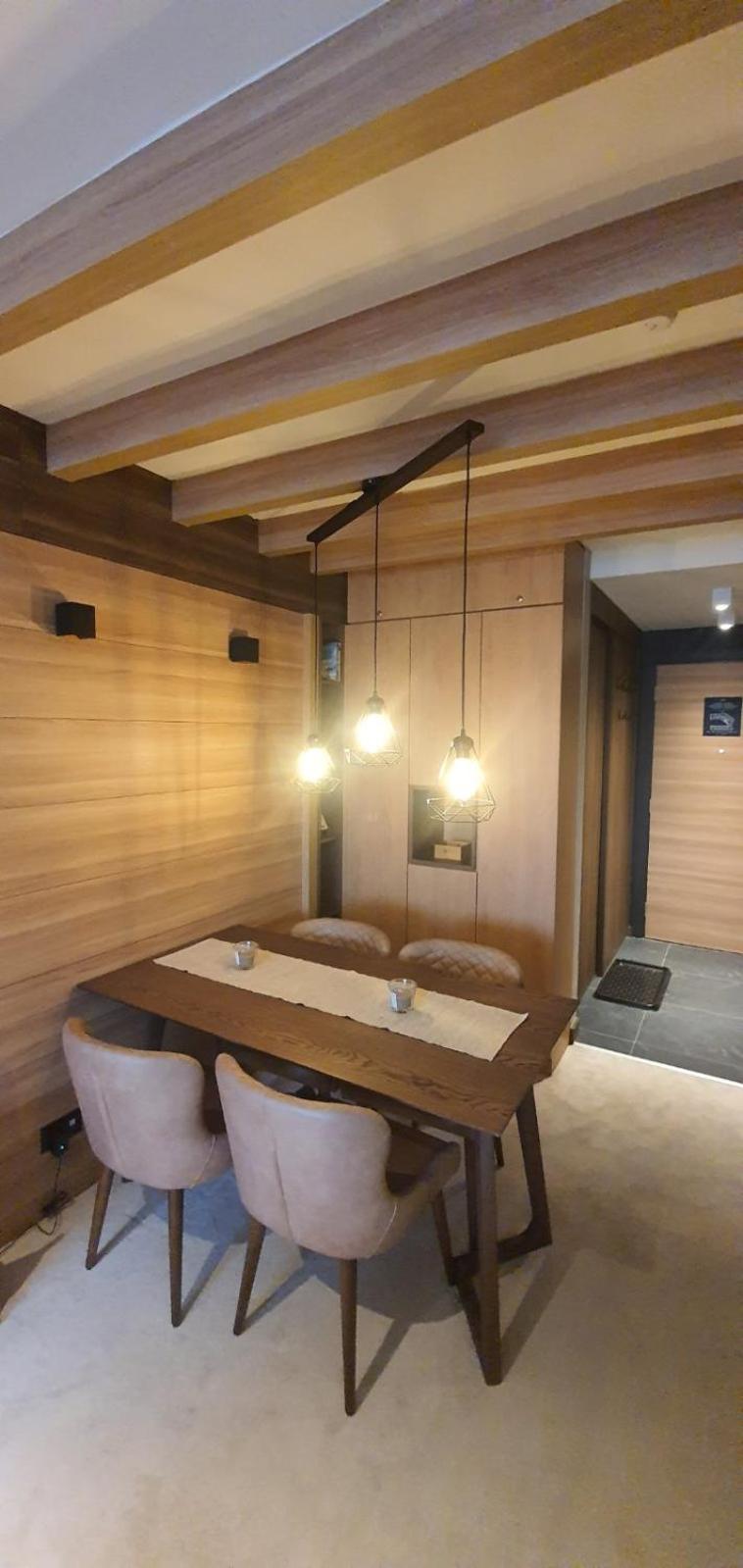 MR O Apartments Woodside FREE Parking and SPA Ski in Ski out