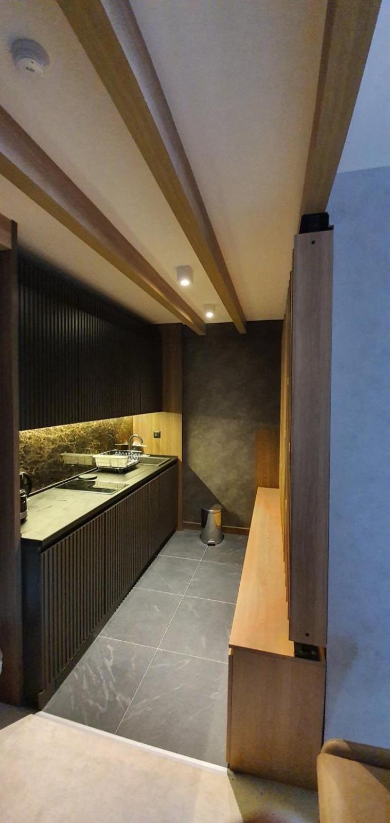 MR O Apartments Woodside FREE Parking and SPA Ski in Ski out