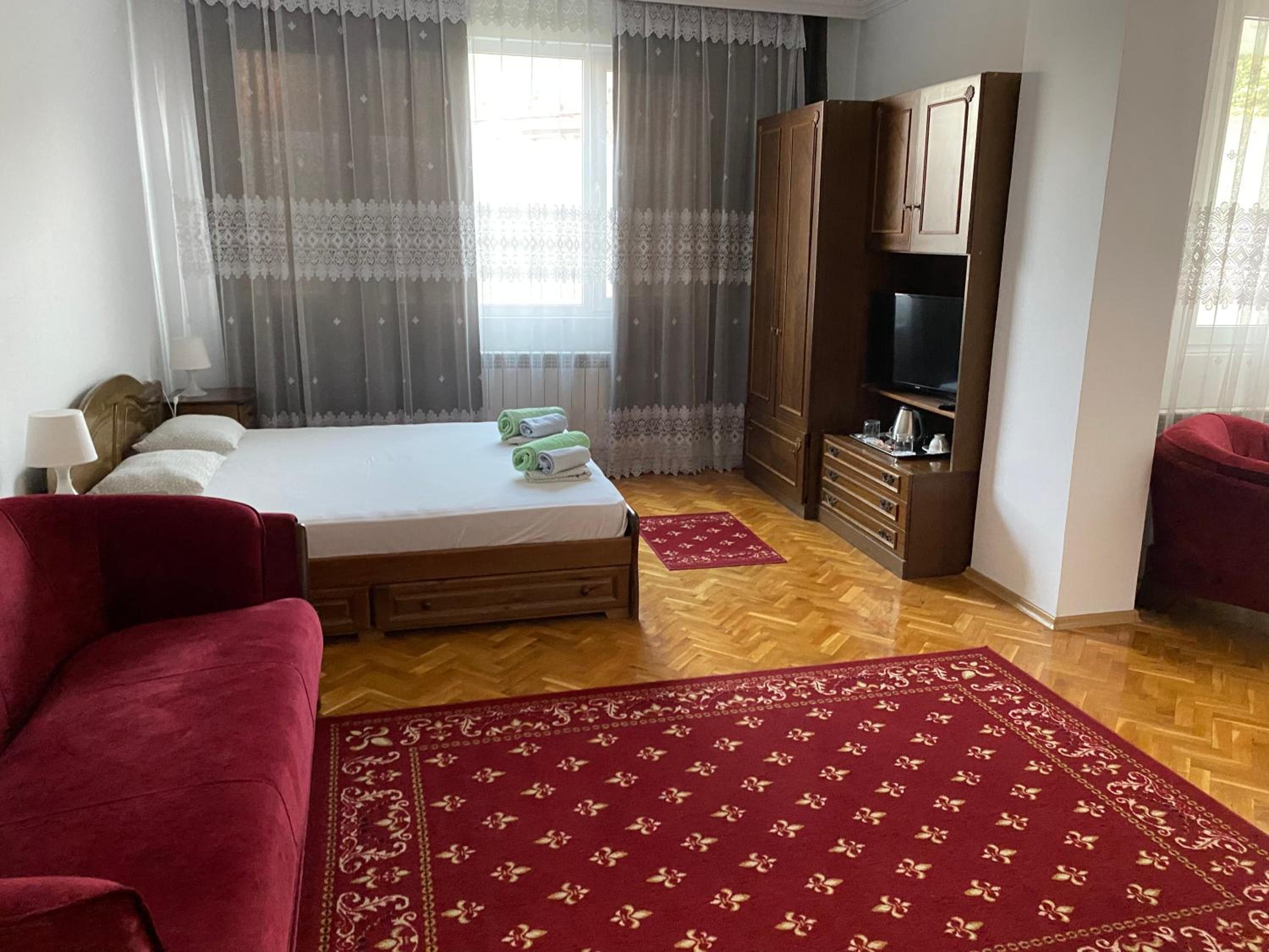 Family Hotel 