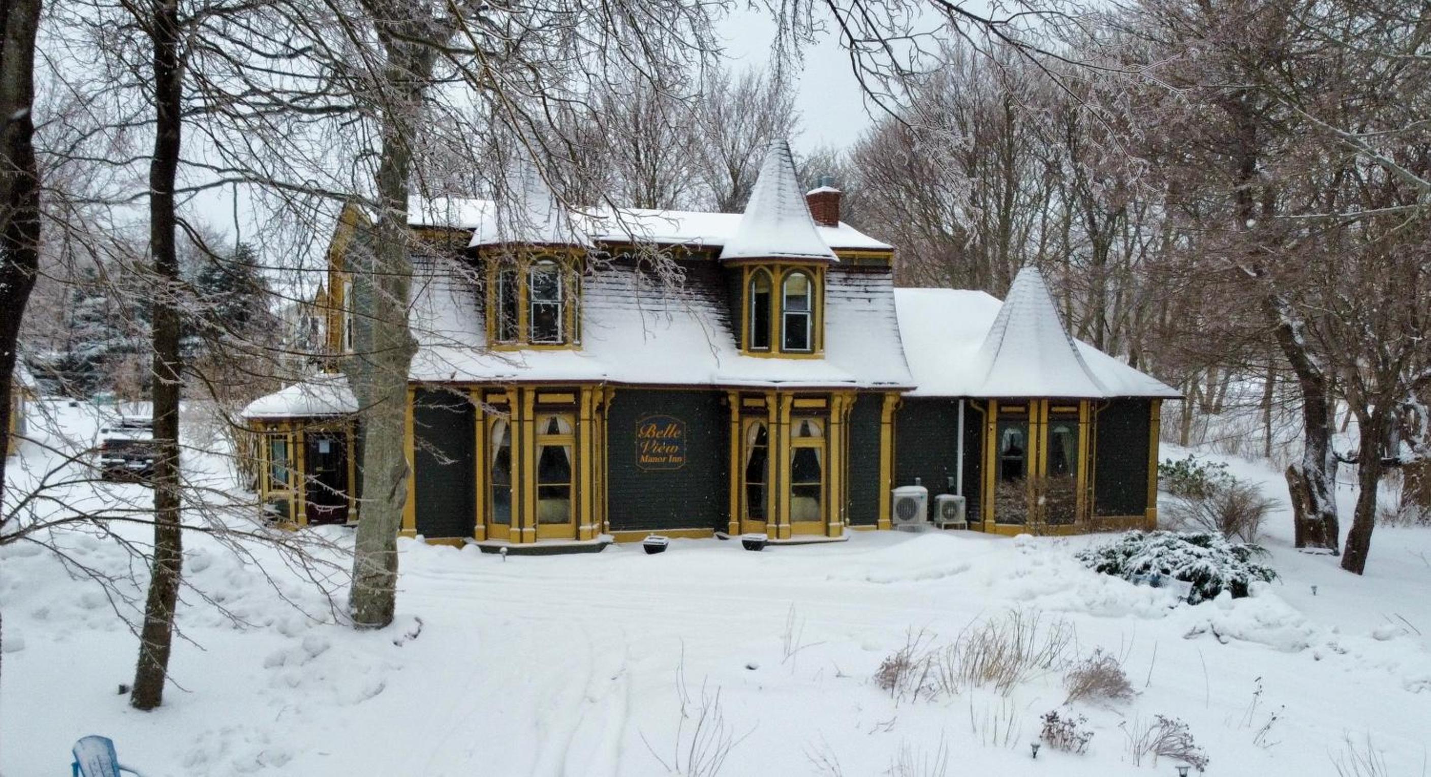 Belle View Manor Inn