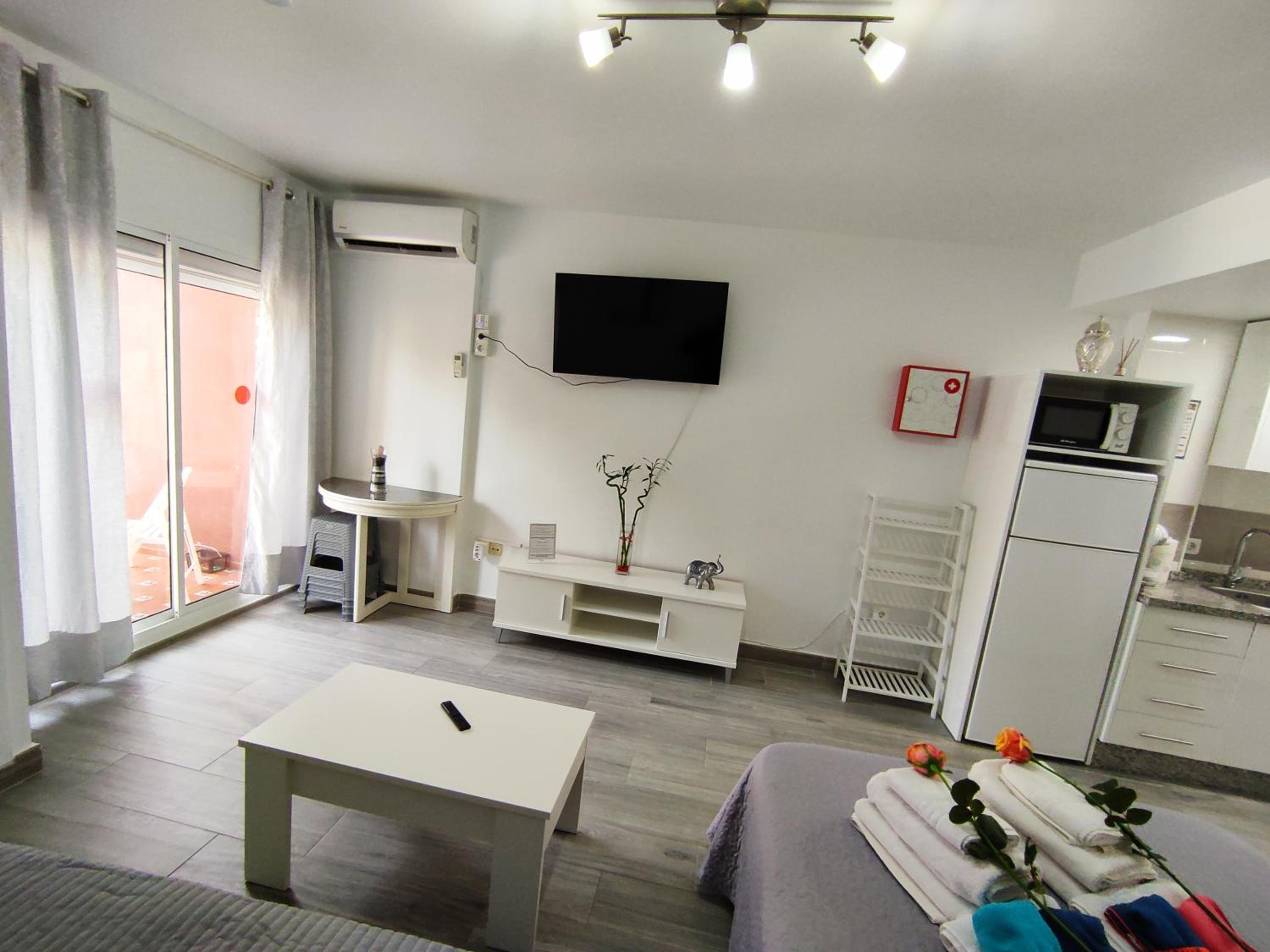 ESTUDIO JÚPITER BENALMÁDENA CERCA PLAYA