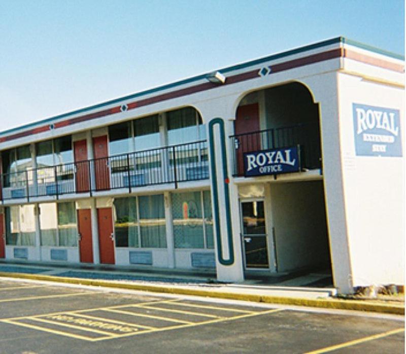 Hotel Royal Extended Stay - Image 1