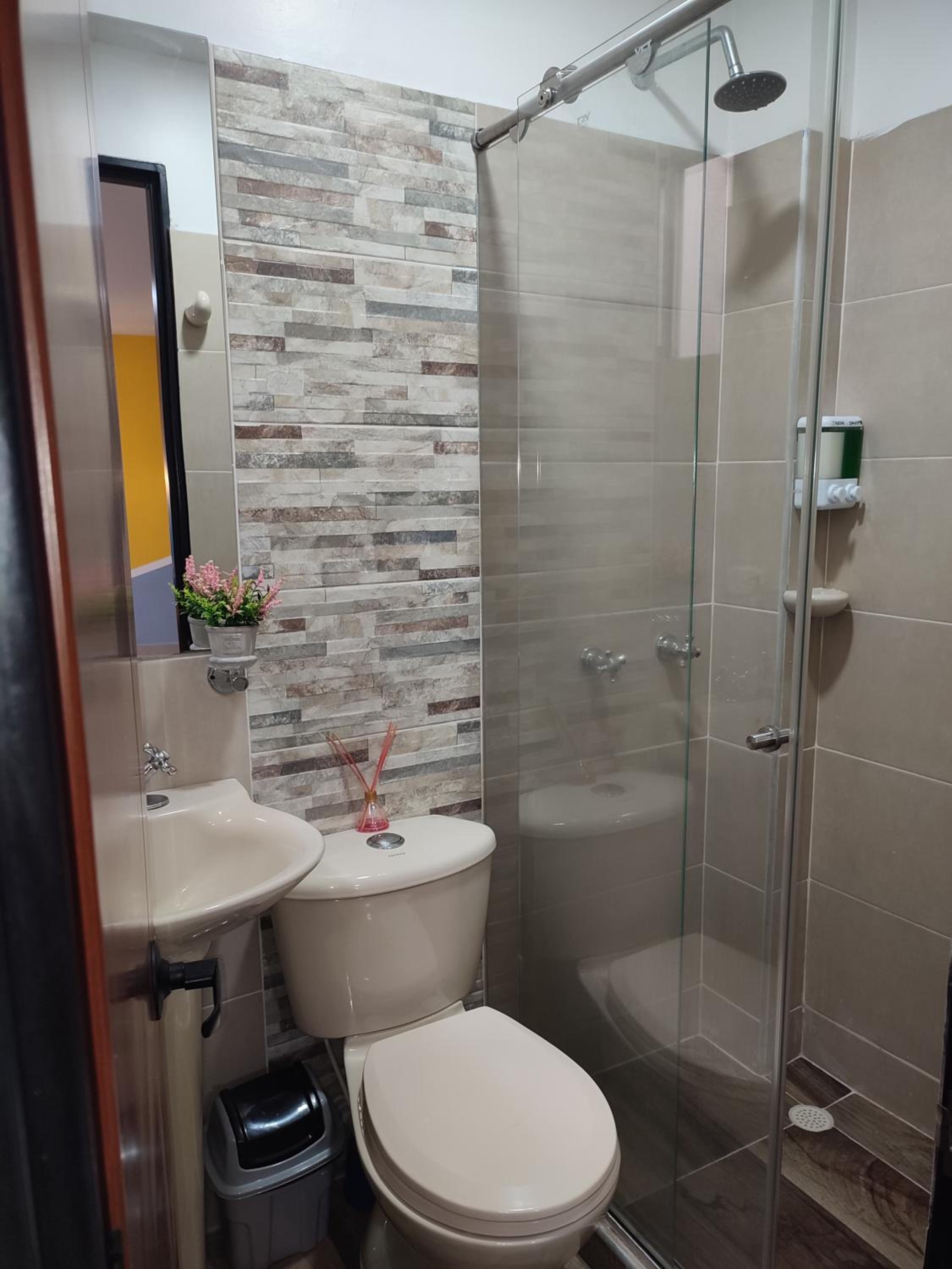 302-Cómodo y moderno apartamento de 2 habitaciones en la mejor zona céntrica de Ibagué