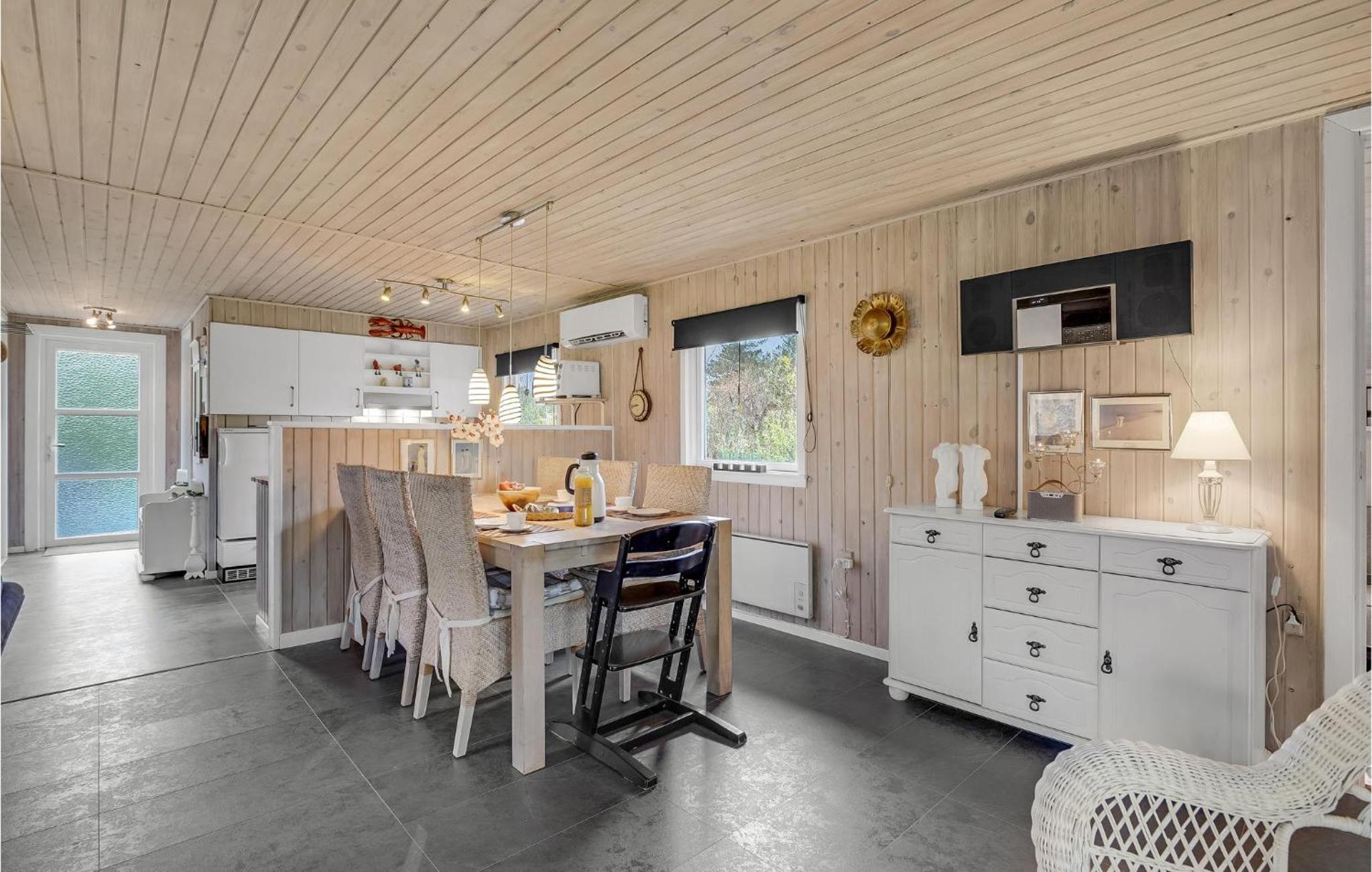 3 Bedroom Amazing Home In Oksbøl