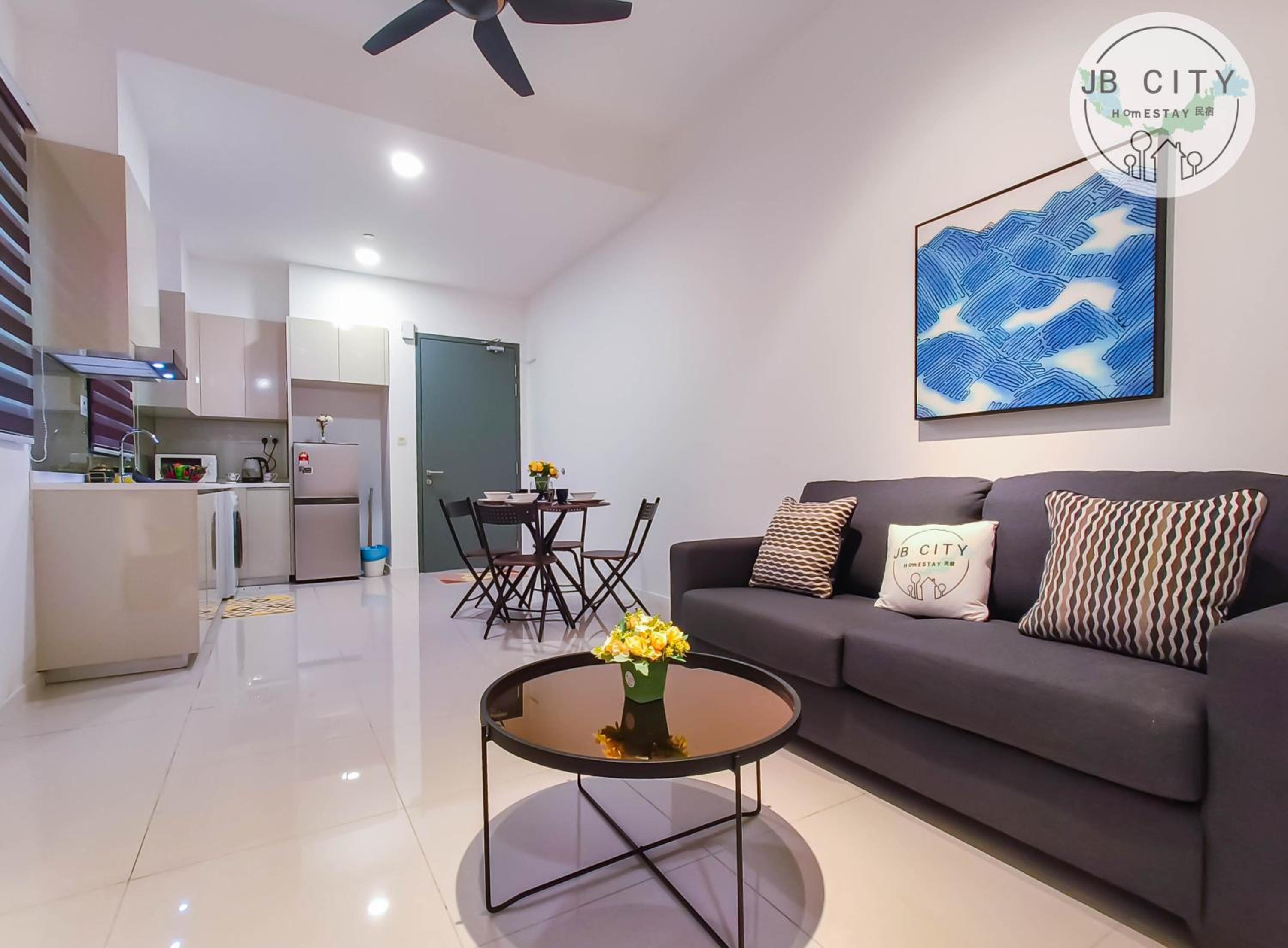 Paradigm Residence by RR JBcity