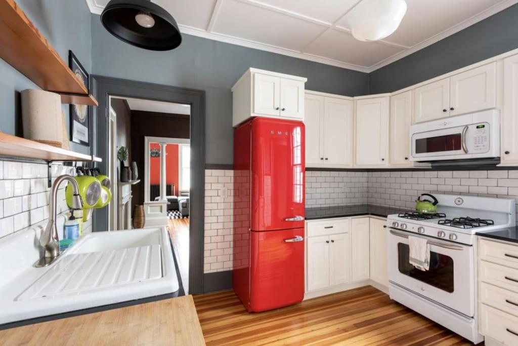 Hudson Valley Retreat in Downtown Hudson, NY - Sleeps 16-20 view 3