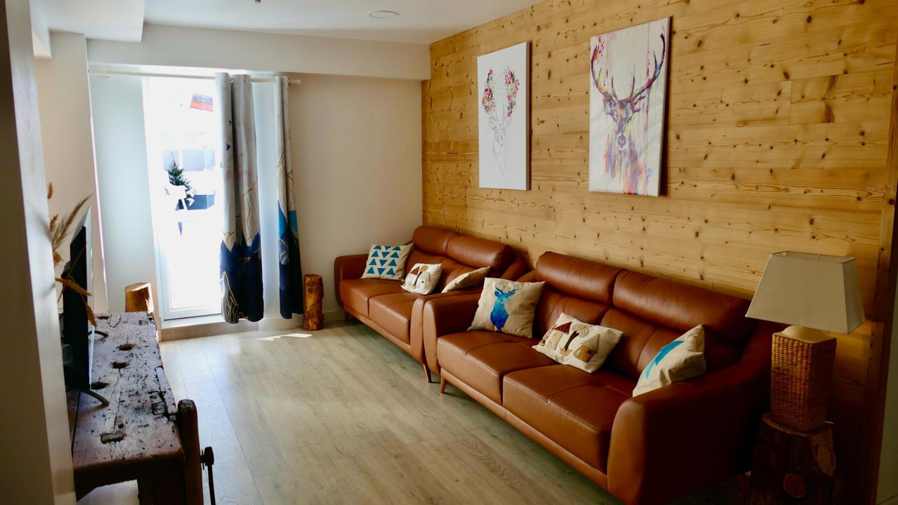 Appartement spacieux 300m2 - Sauna - BBQ - Terrasse view 5