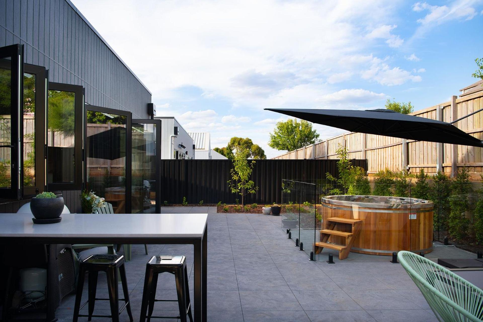 Lux on Max- stunning design, amazing views