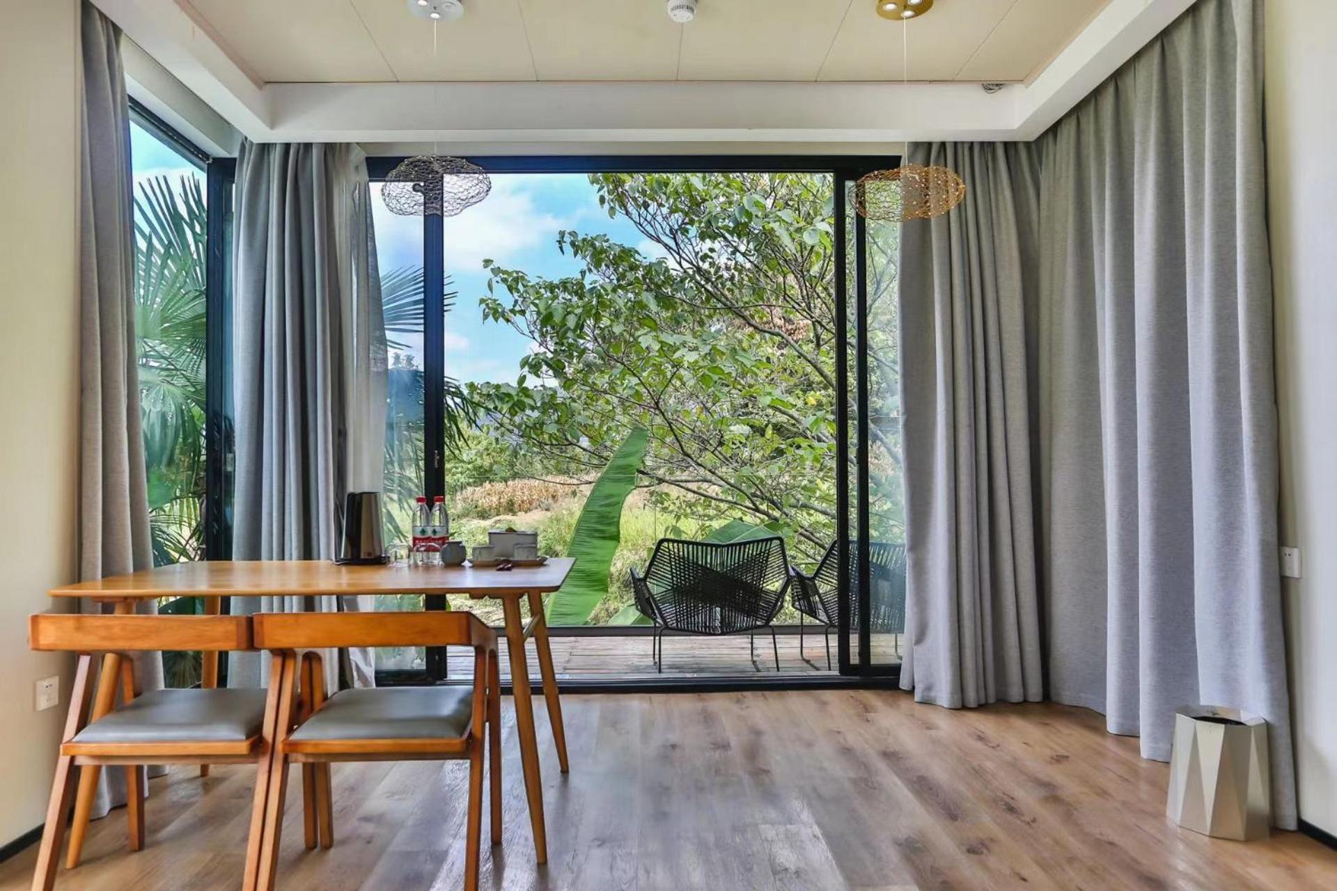 Zhangjiajie national park Purespace --2nights 1free pick-up&book tickets&5min to park