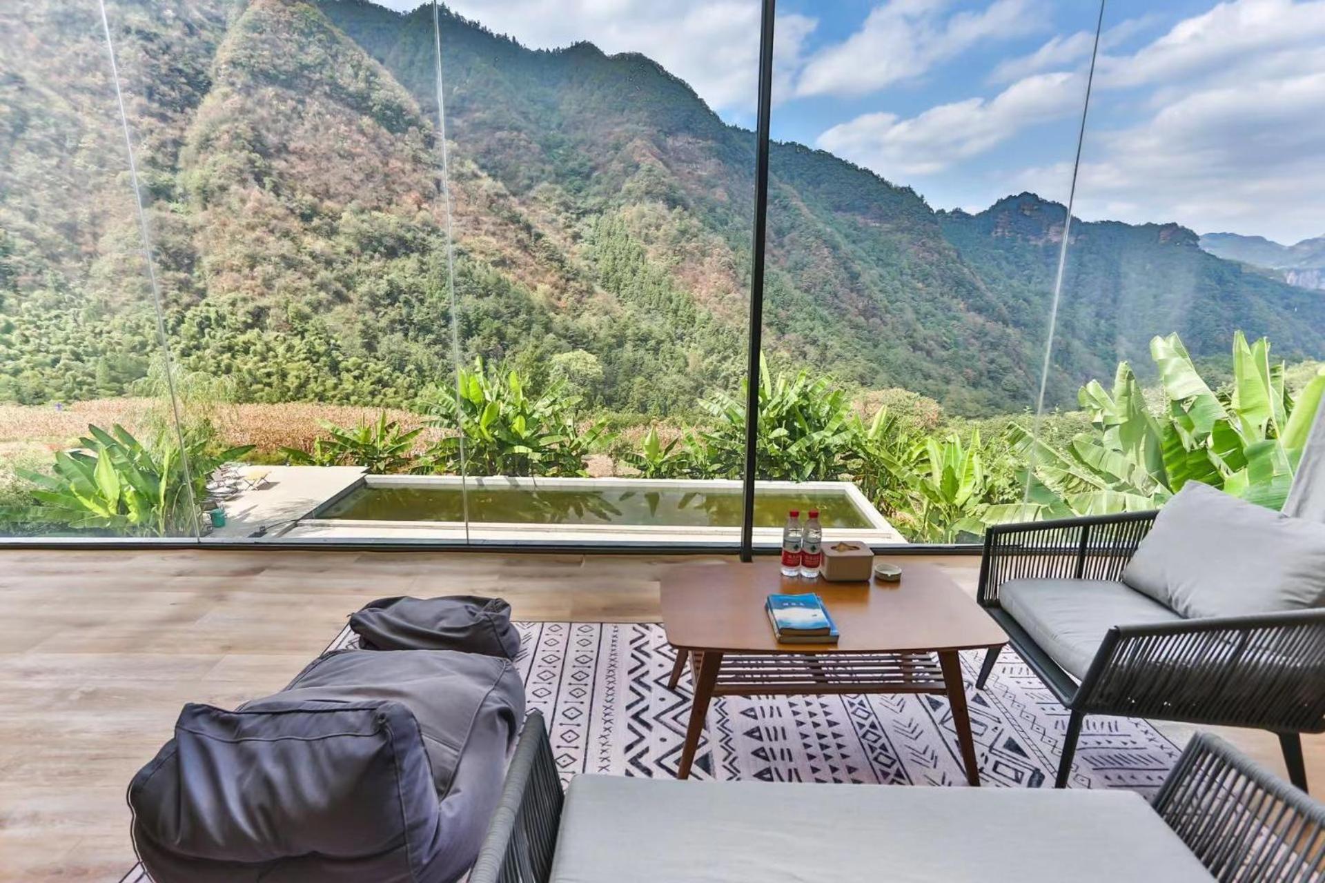 Zhangjiajie national park Purespace --2nights 1free pick-up&book tickets&5min to park