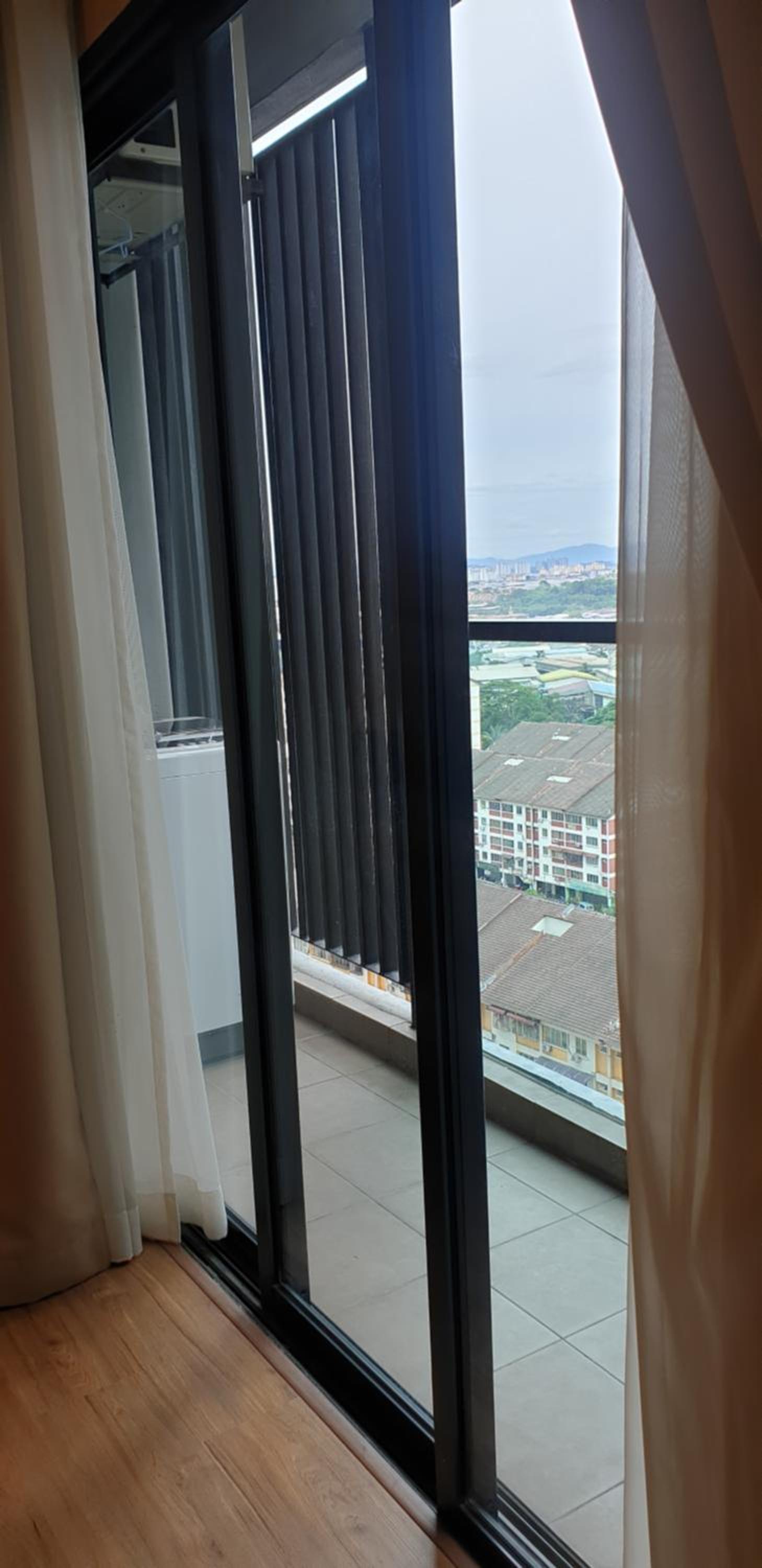 Eshue Designer Suites @ Simfoni Towers