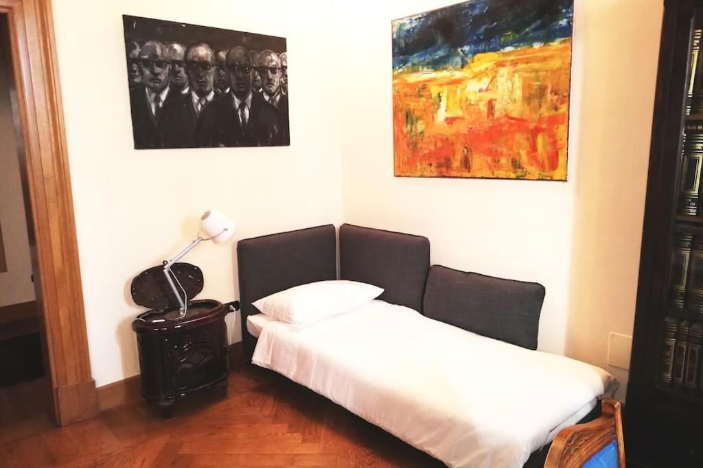 Apartment in a 1400s building in Via dei Coronari Piazza Navona