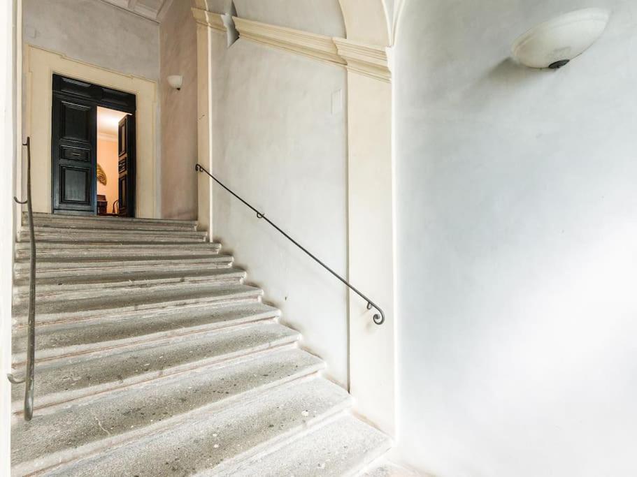 Apartment in a 1400s building in Via dei Coronari Piazza Navona