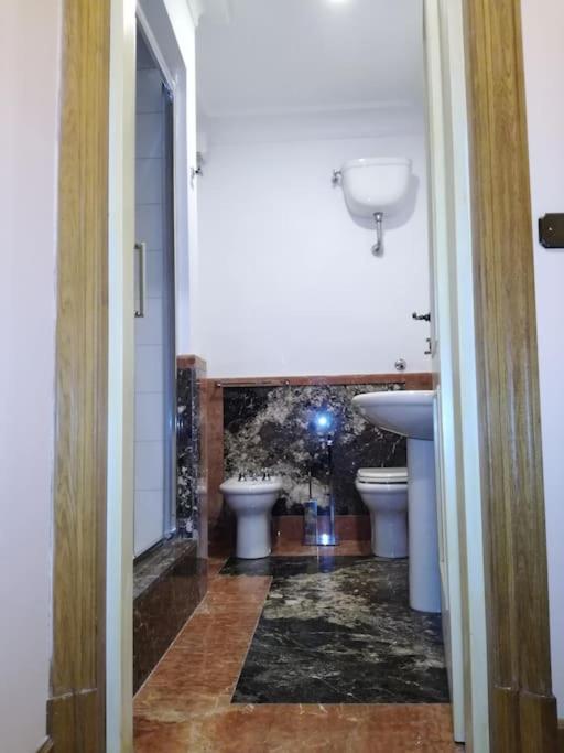 Apartment in a 1400s building in Via dei Coronari Piazza Navona