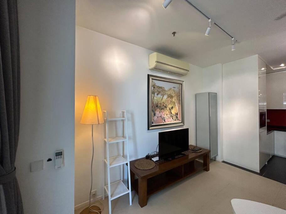 ArcorisMontKiara-2-6pax-Netflix-SuperFastInternet-Balcony