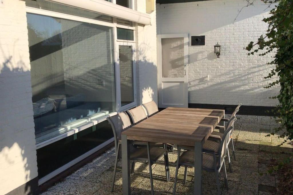 Grevelingenlaan 30,Modern ingerichte Bungalow aan de Grevelingen,