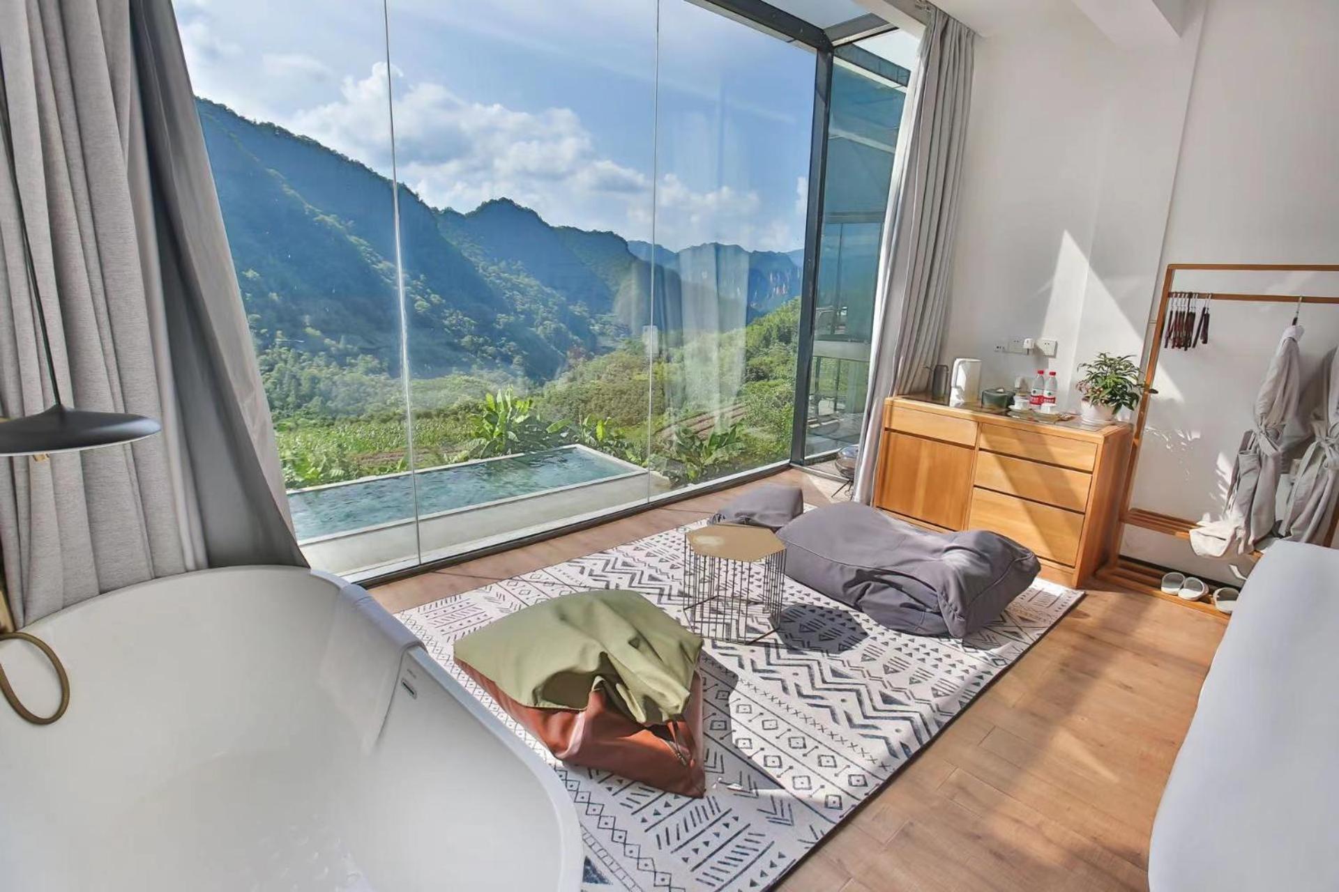 Zhangjiajie national park Purespace --2nights 1free pick-up&book tickets&5min to park