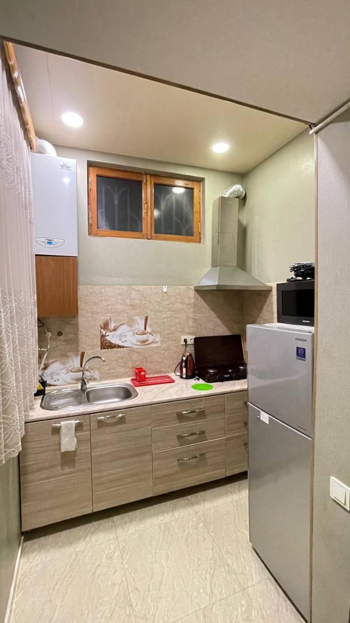 Elegant Modern Apartment view 4