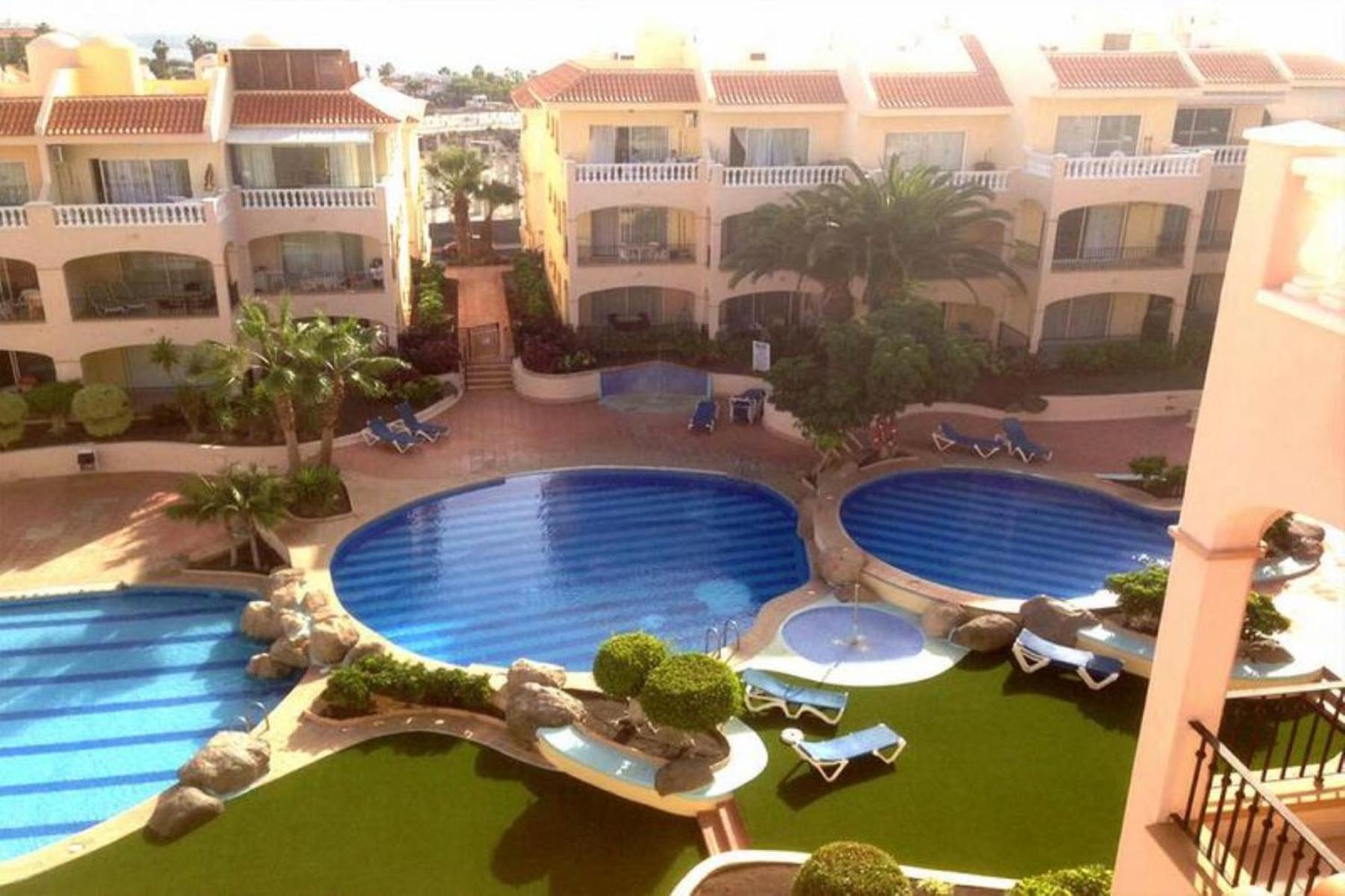 Book Inn Golf Park Sunny Cozy Apartment near the Ocean with large double terraces, fiber WIFI, 3 pools, bbq Tenerife South photo 3