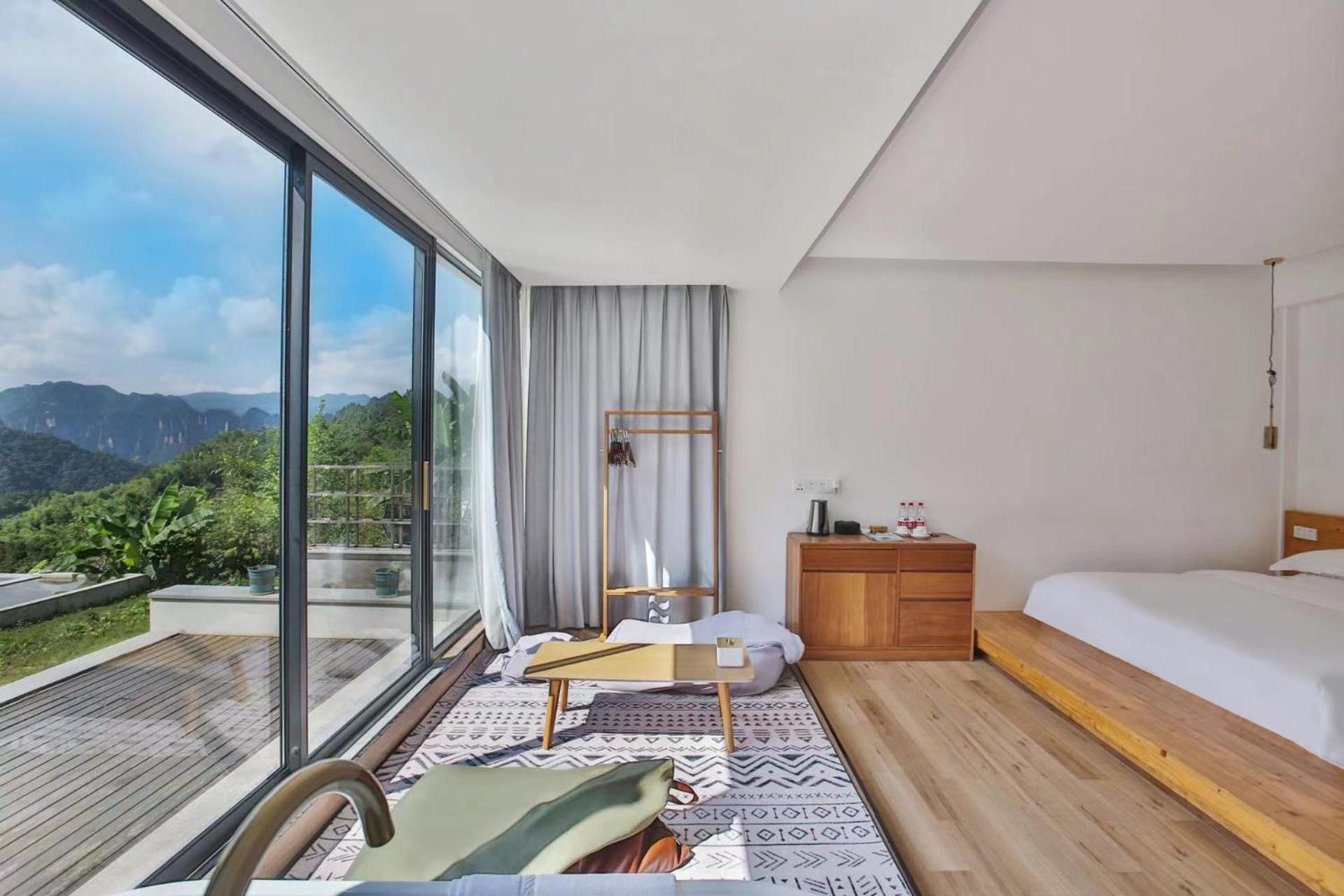 Zhangjiajie national park Purespace --2nights 1free pick-up&book tickets&5min to park