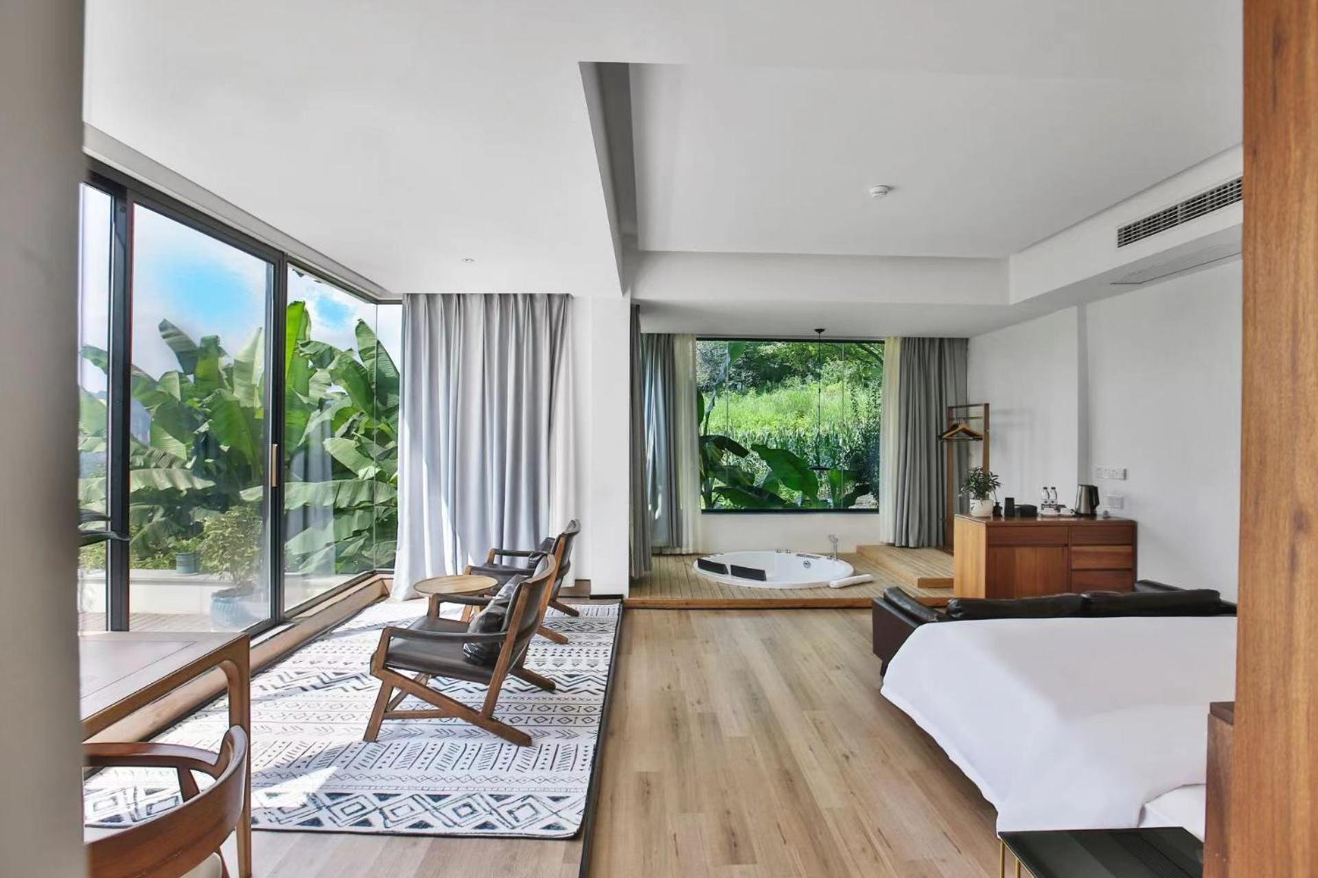 Zhangjiajie national park Purespace --2nights 1free pick-up&book tickets&5min to park