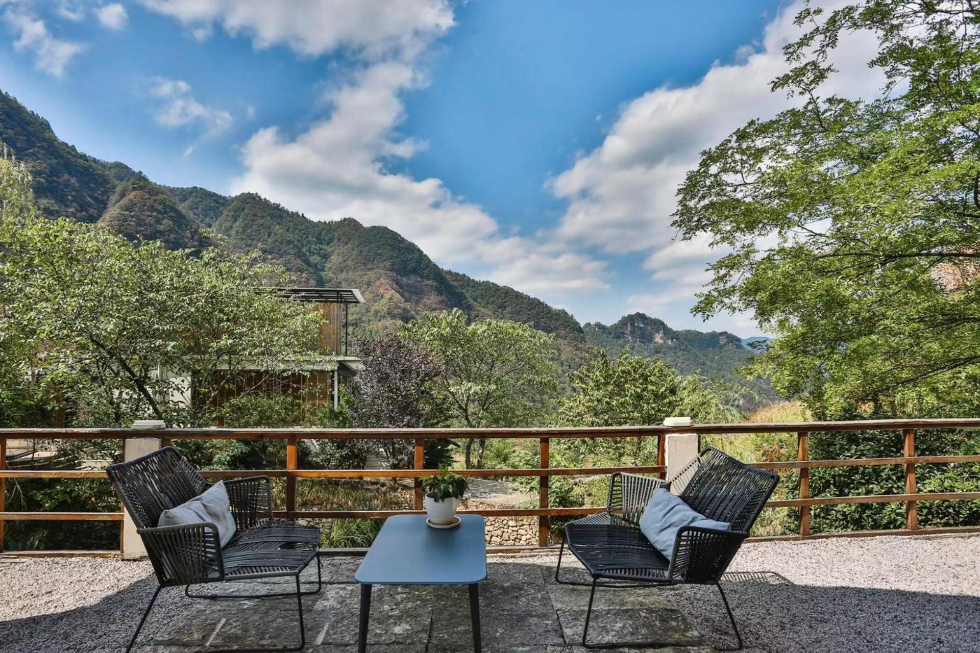Zhangjiajie national park Purespace --2nights 1free pick-up&book tickets&5min to park
