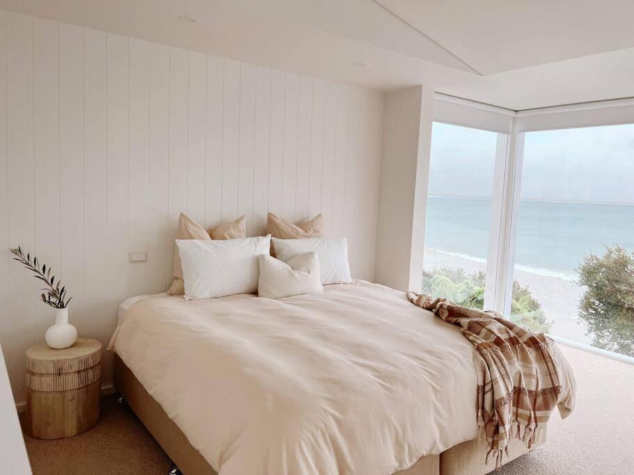 The Cove Beach Front Luxury House