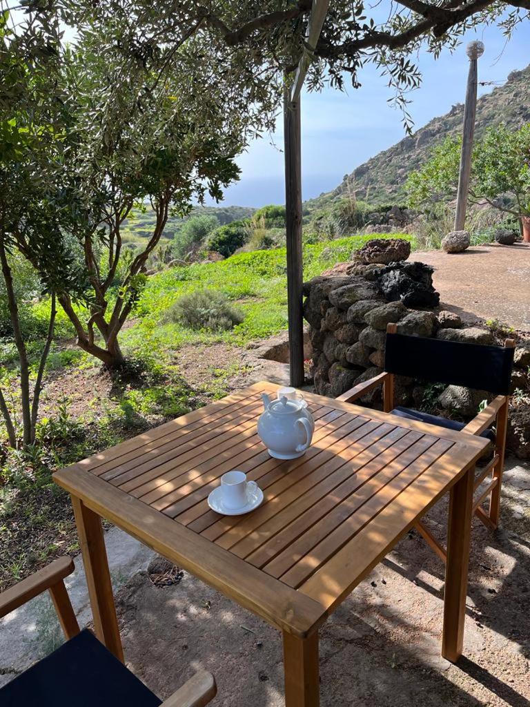 Dammusi IL SERRALH -Pantelleria-