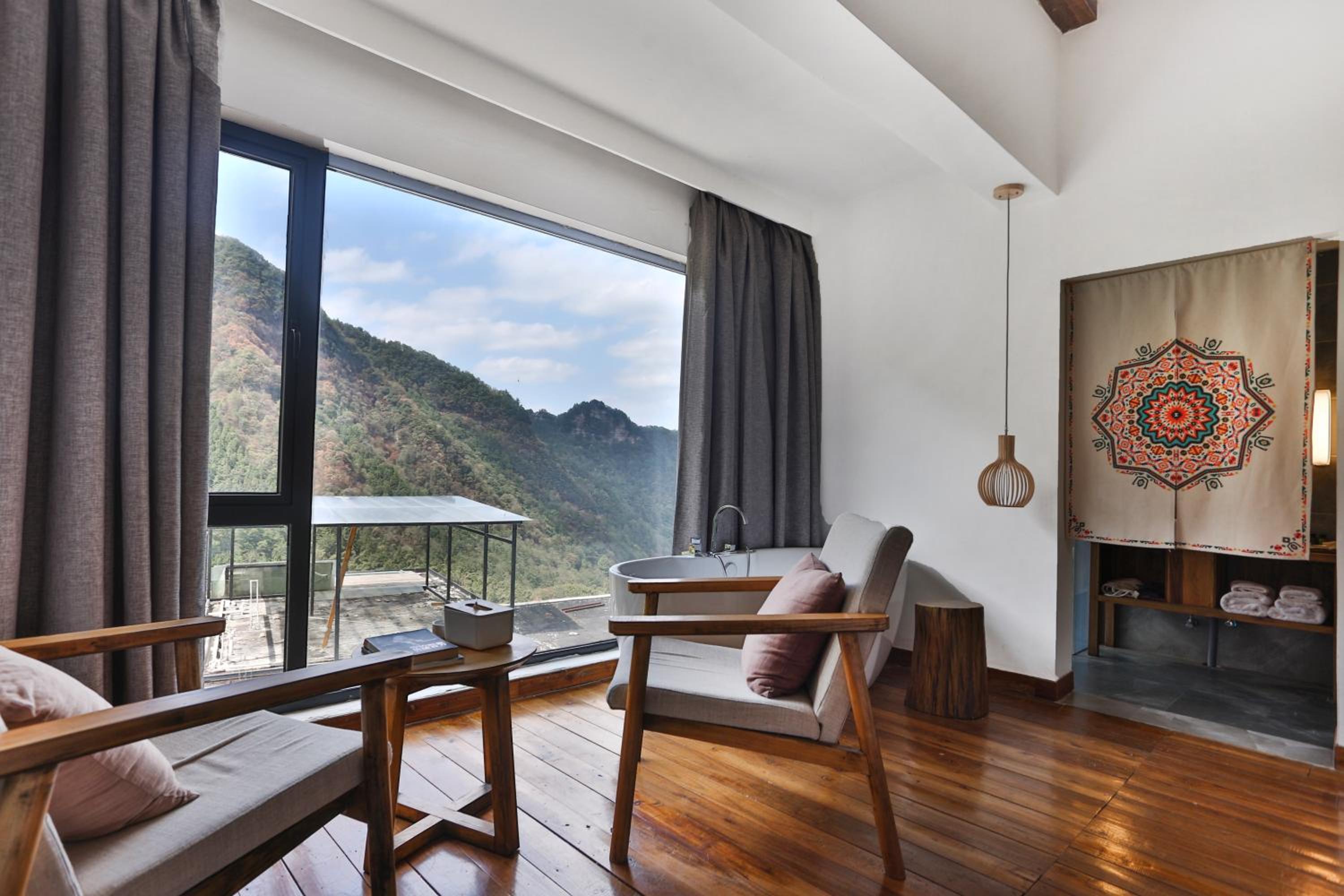 Zhangjiajie national park Purespace --2nights 1free pick-up&book tickets&5min to park