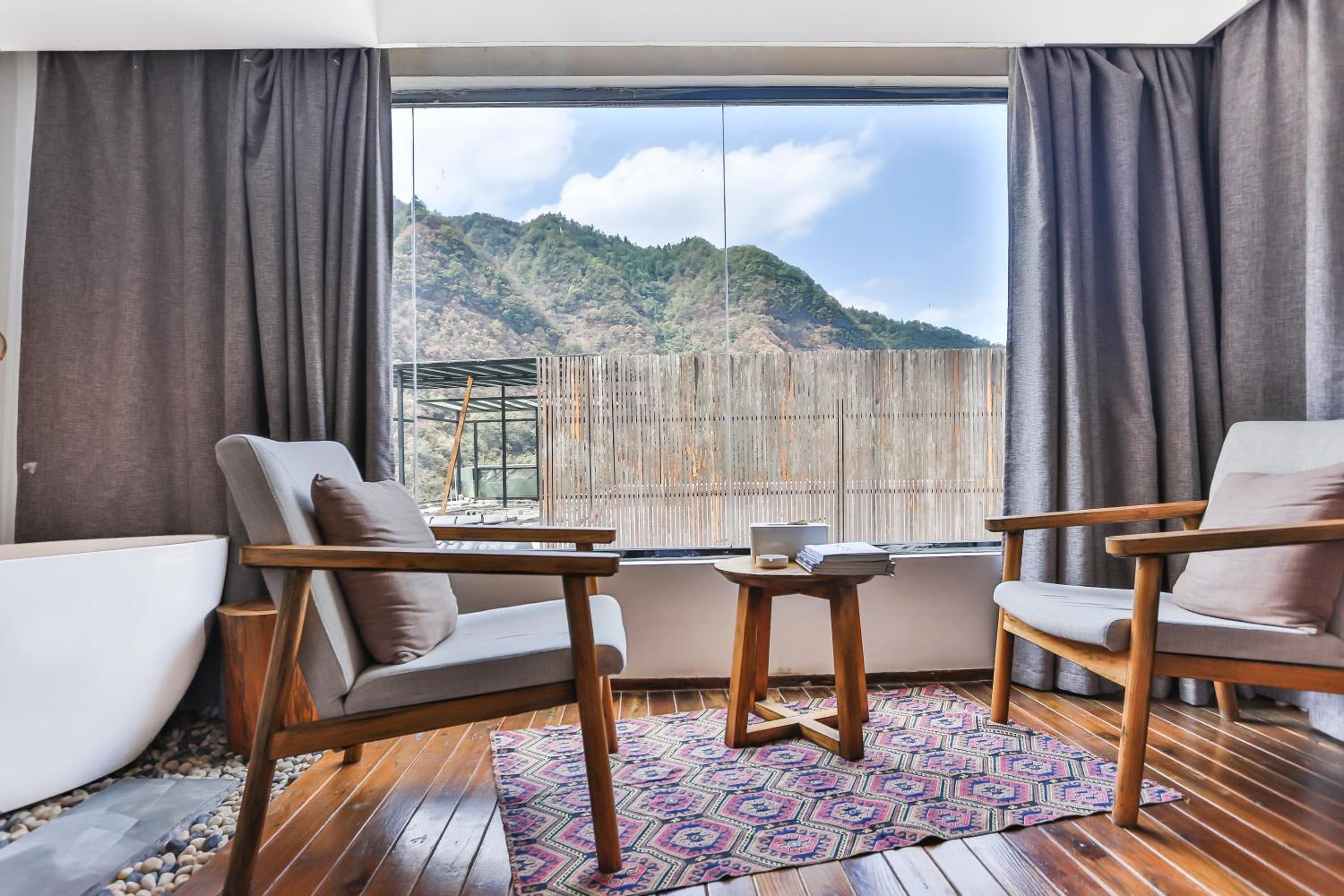 Zhangjiajie national park Purespace --2nights 1free pick-up&book tickets&5min to park