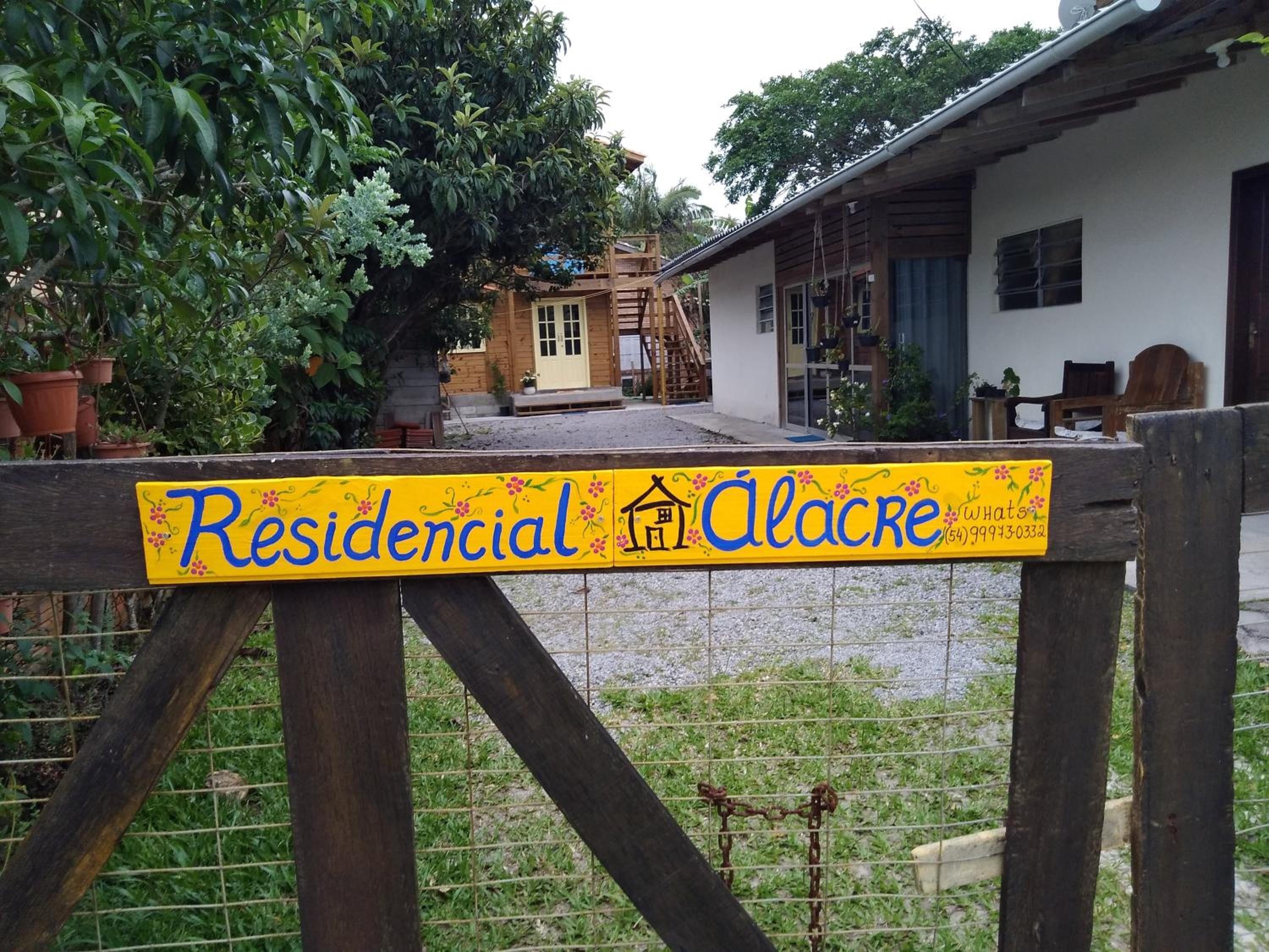 Residencial Álacre casa e cabana aluguel Ferrugem SC
