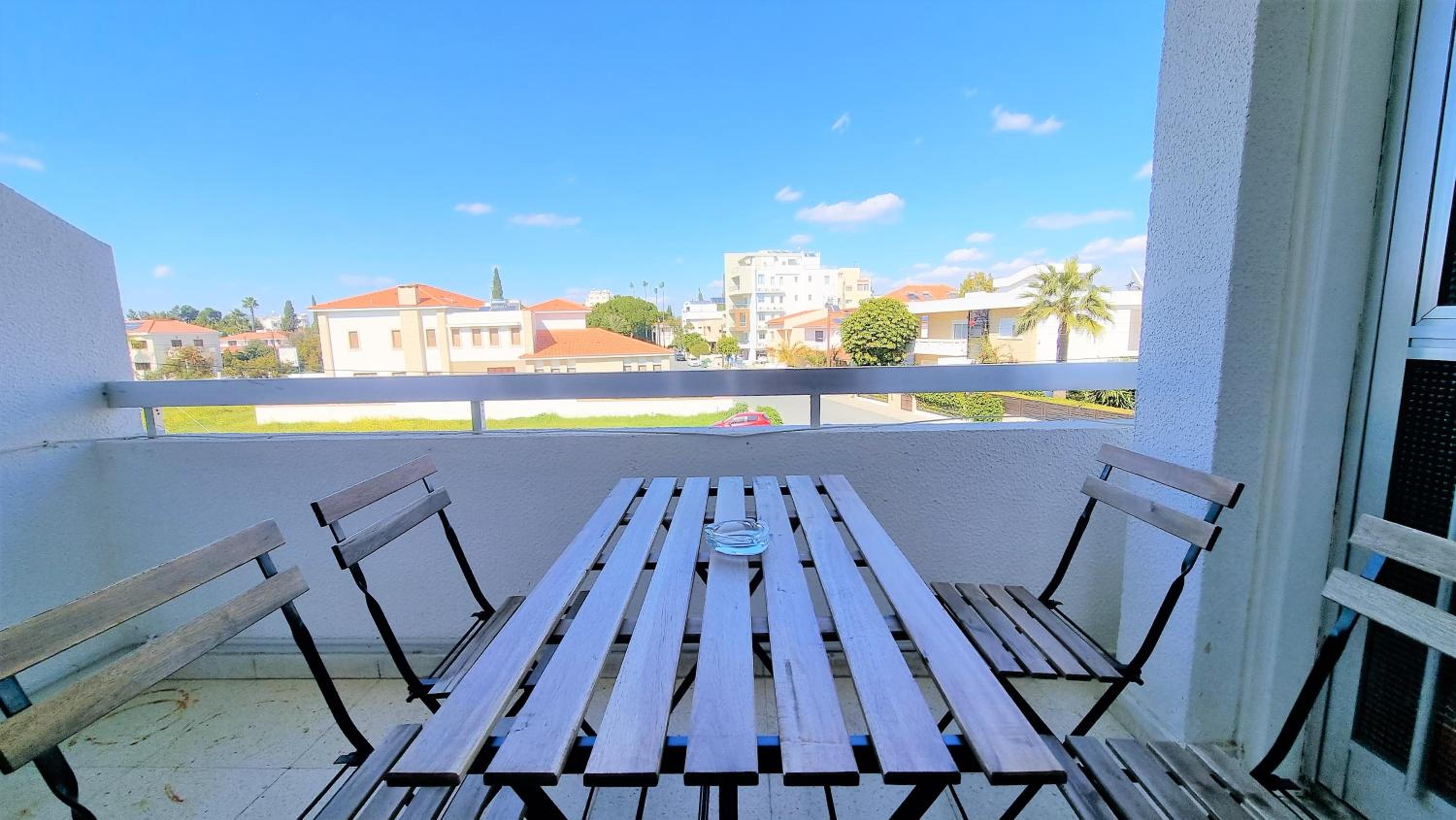 The Urban Oasis - Comfort 2br near the City Center, 200Mbit Internet and Smart TV
