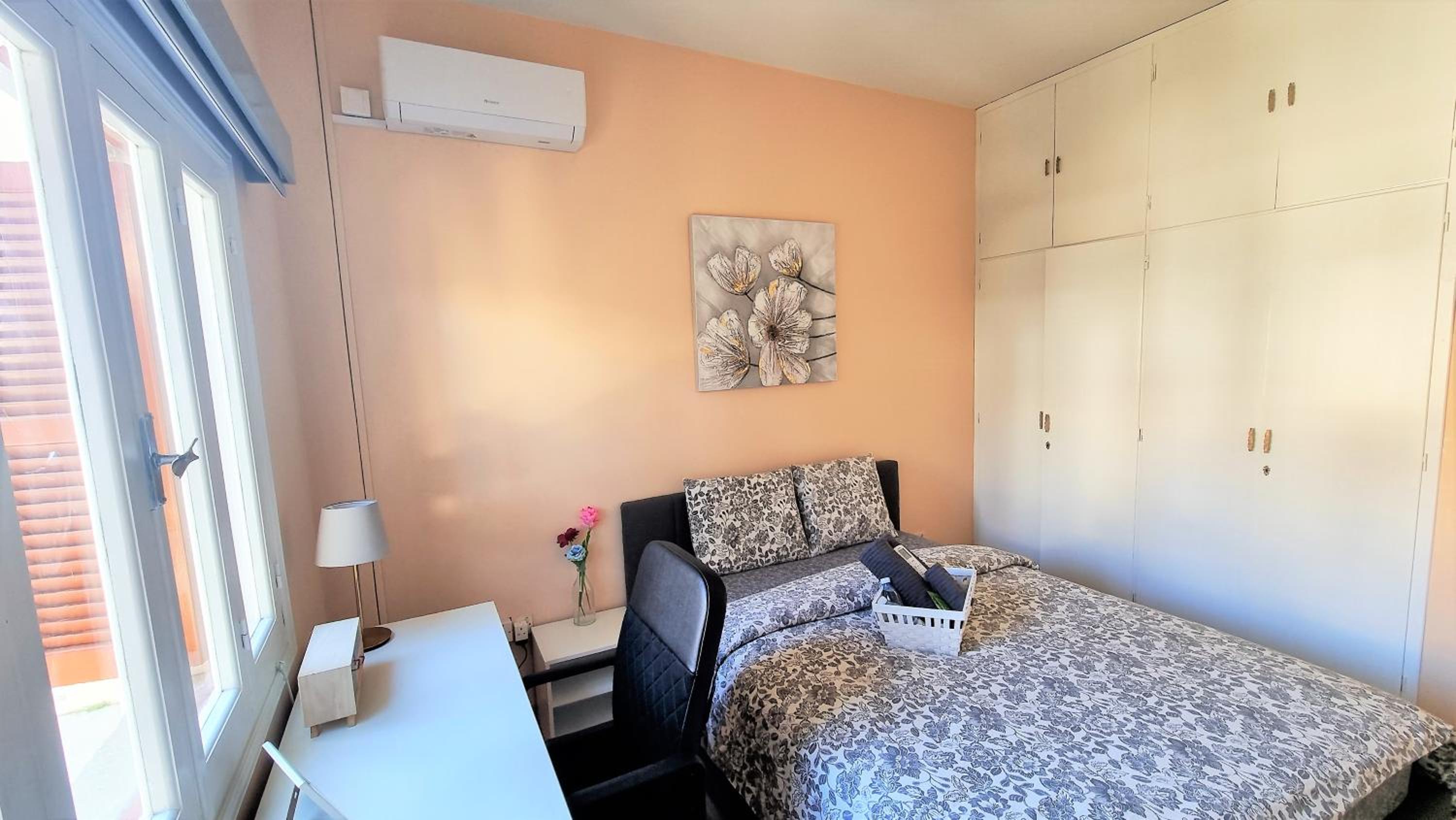The Urban Oasis - Comfort 2br near the City Center, 200Mbit Internet and Smart TV