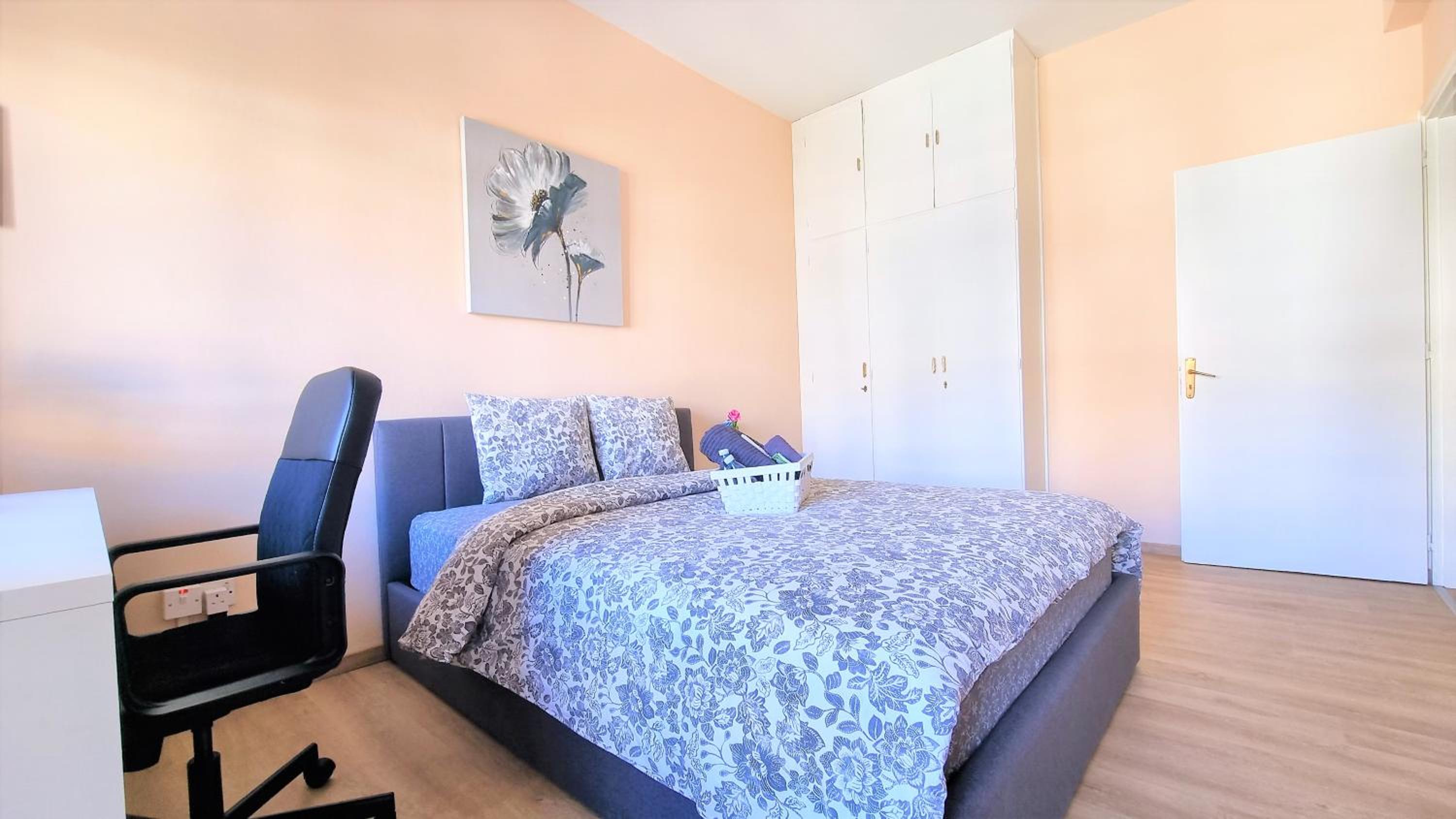 The Urban Oasis - Comfort 2br near the City Center, 200Mbit Internet and Smart TV