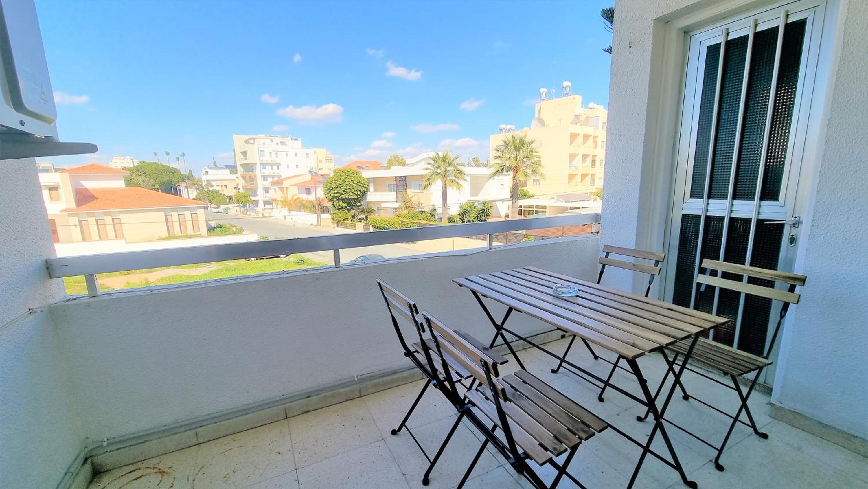 The Urban Oasis - Comfort 2br near the City Center, 200Mbit Internet and Smart TV