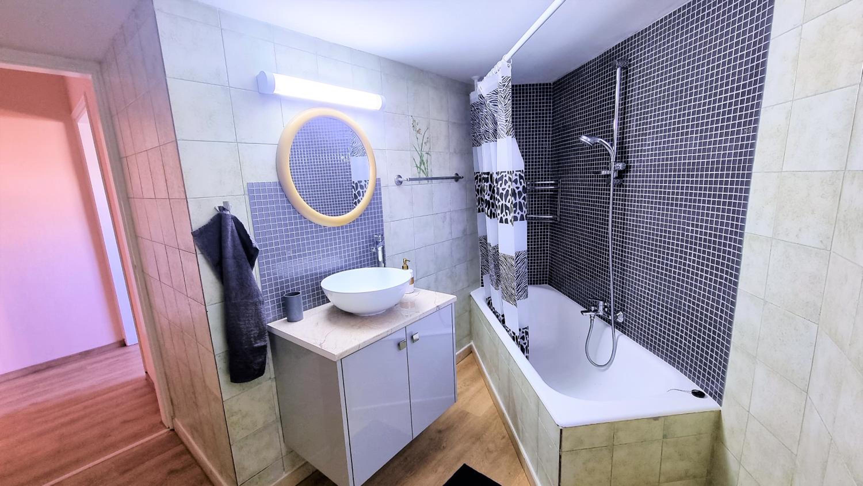 The Urban Oasis - Comfort 2br near the City Center, 200Mbit Internet and Smart TV