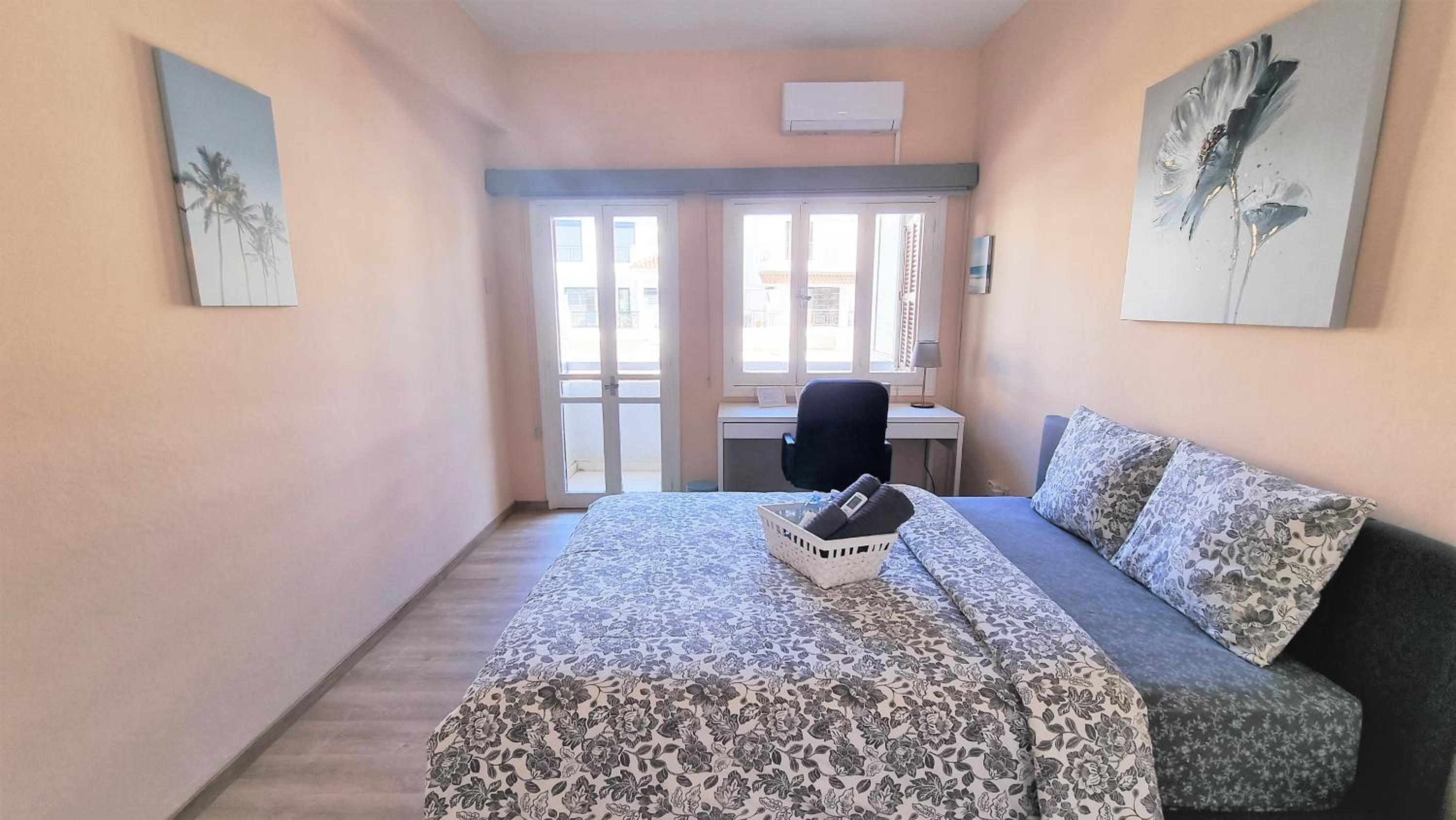 The Urban Oasis - Comfort 2br near the City Center, 200Mbit Internet and Smart TV