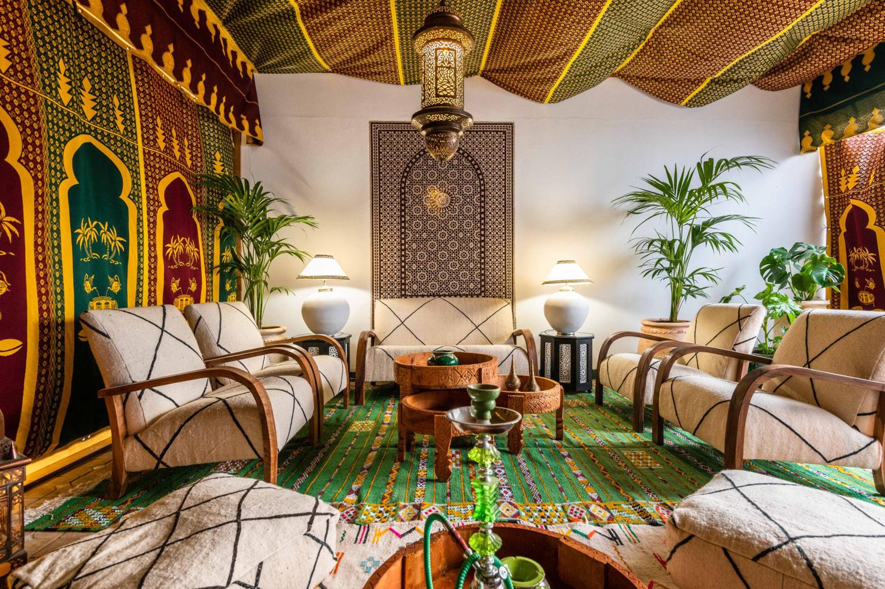 lounge