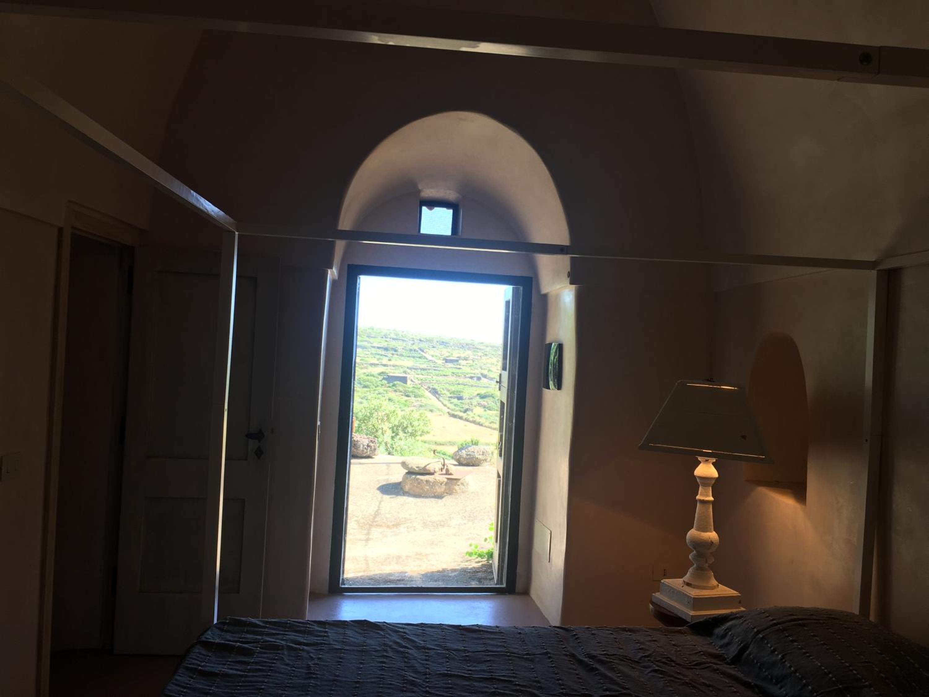 Dammusi IL SERRALH -Pantelleria-