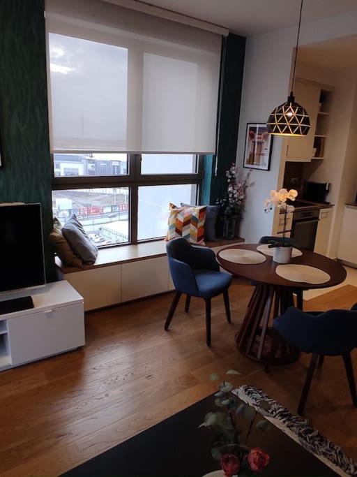 2-Bedroom Oasis in the heart of the Waterfront